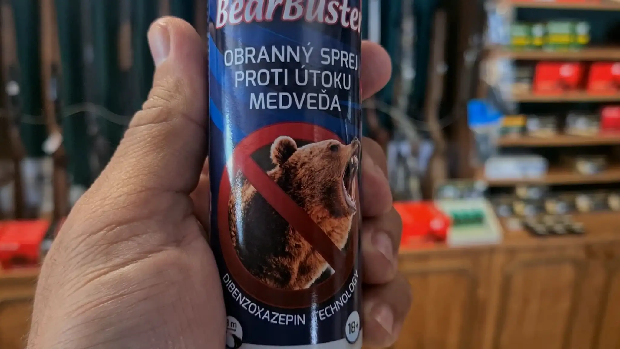 Sprej na medvede.