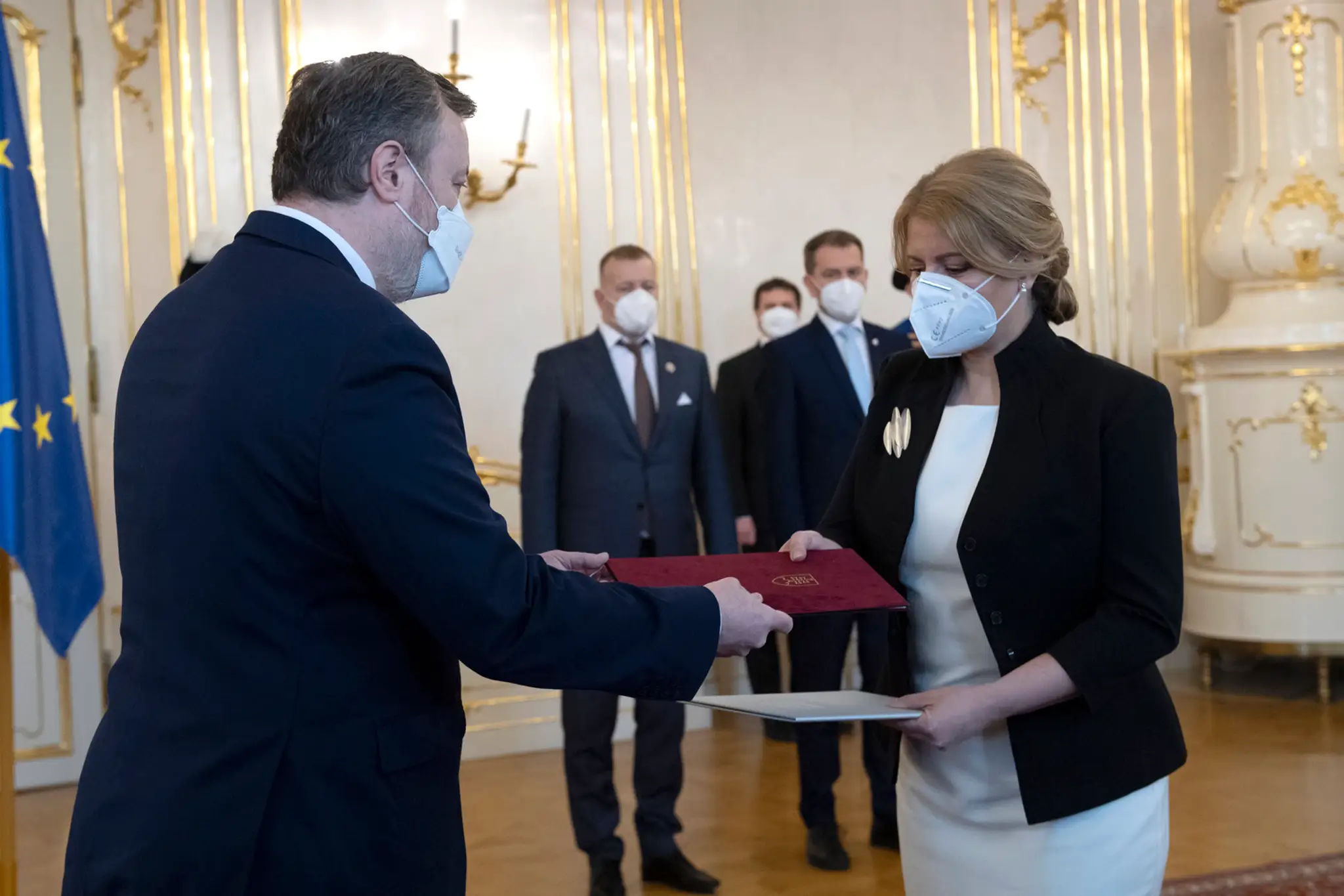 Prezidentka prijala demisiu ministra práce Milana Krajniaka