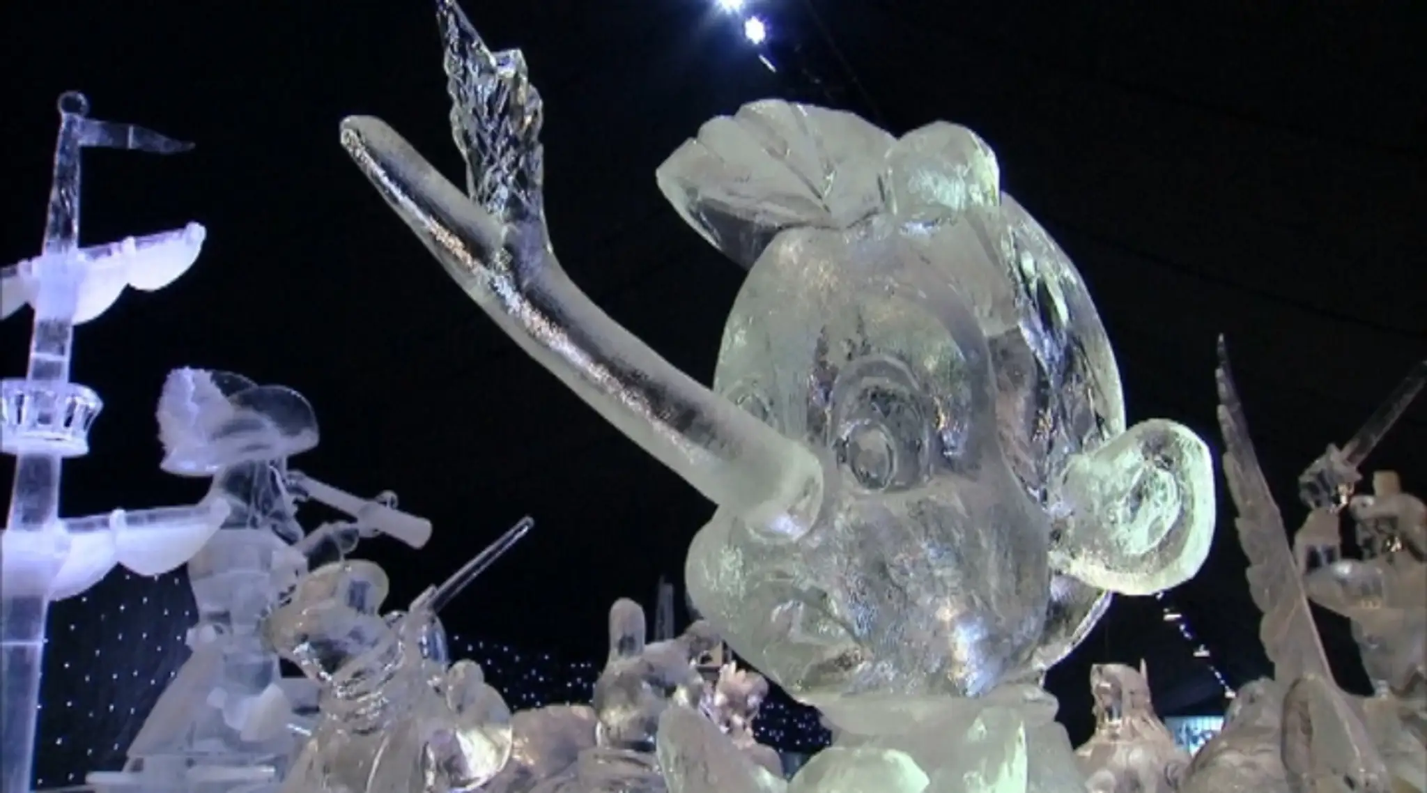 REUTERS_belgium-artice_sculptures_1641333web_jpg_bez_watermarku_1.jpg