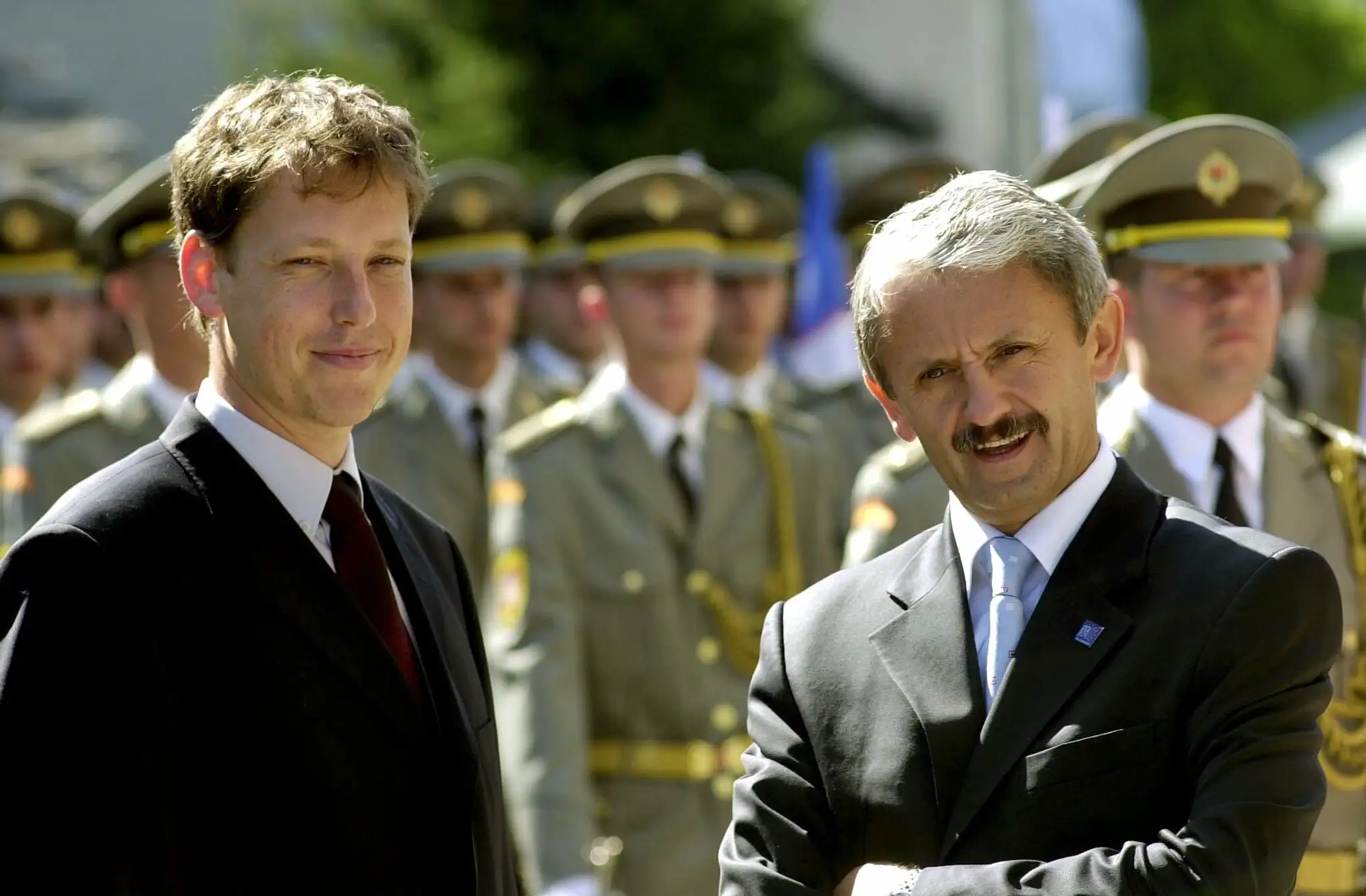 Na 60. výročí SNP sa zúčatnil okrem premiéra Mikuláša Dzurindu aj český premiér Stanislav Gross. (archív 2004).