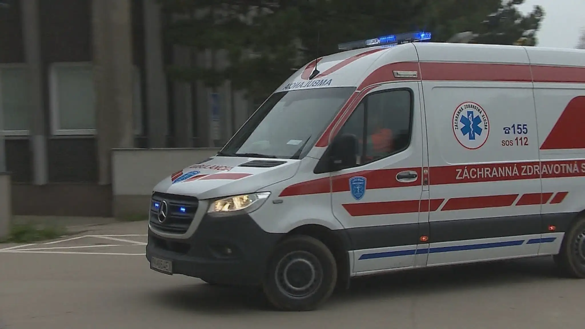 Namiesto Sanitky odviezol do nemocnice dieťa taxík