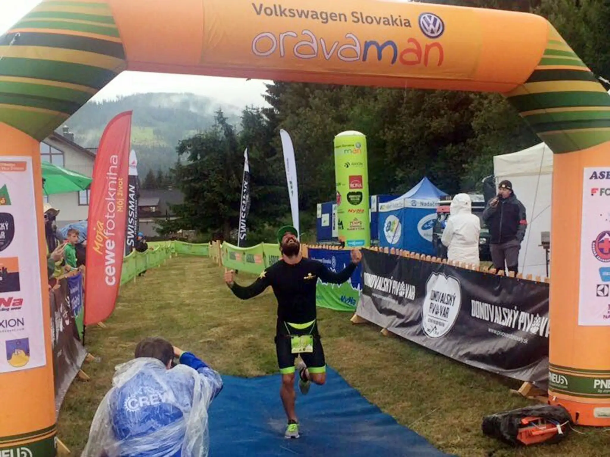 Filip Šebo v cieli triatlonových pretekov Oravaman 2016.