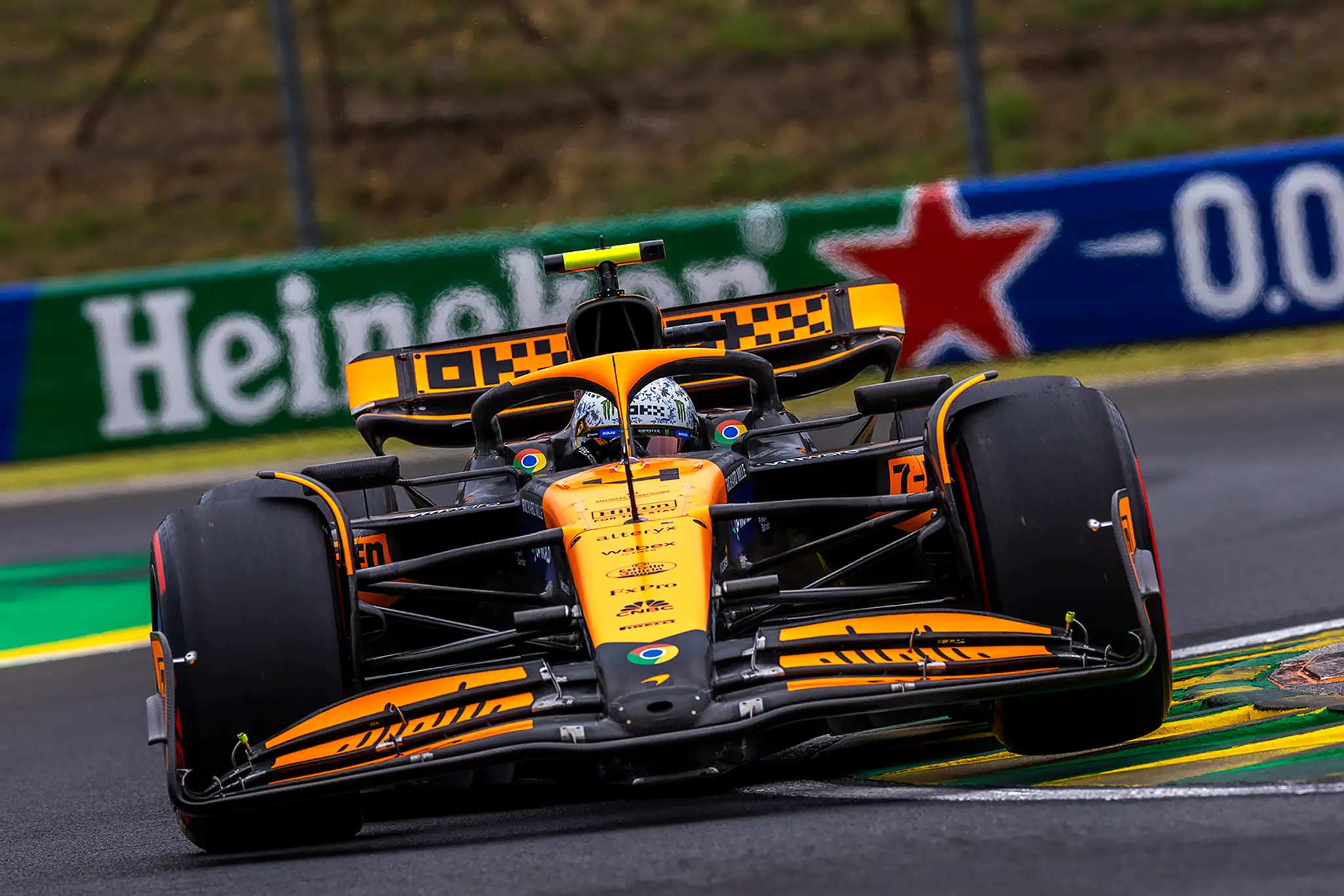 Kvalifikáciu ovládol Lando Norris z McLarenu.