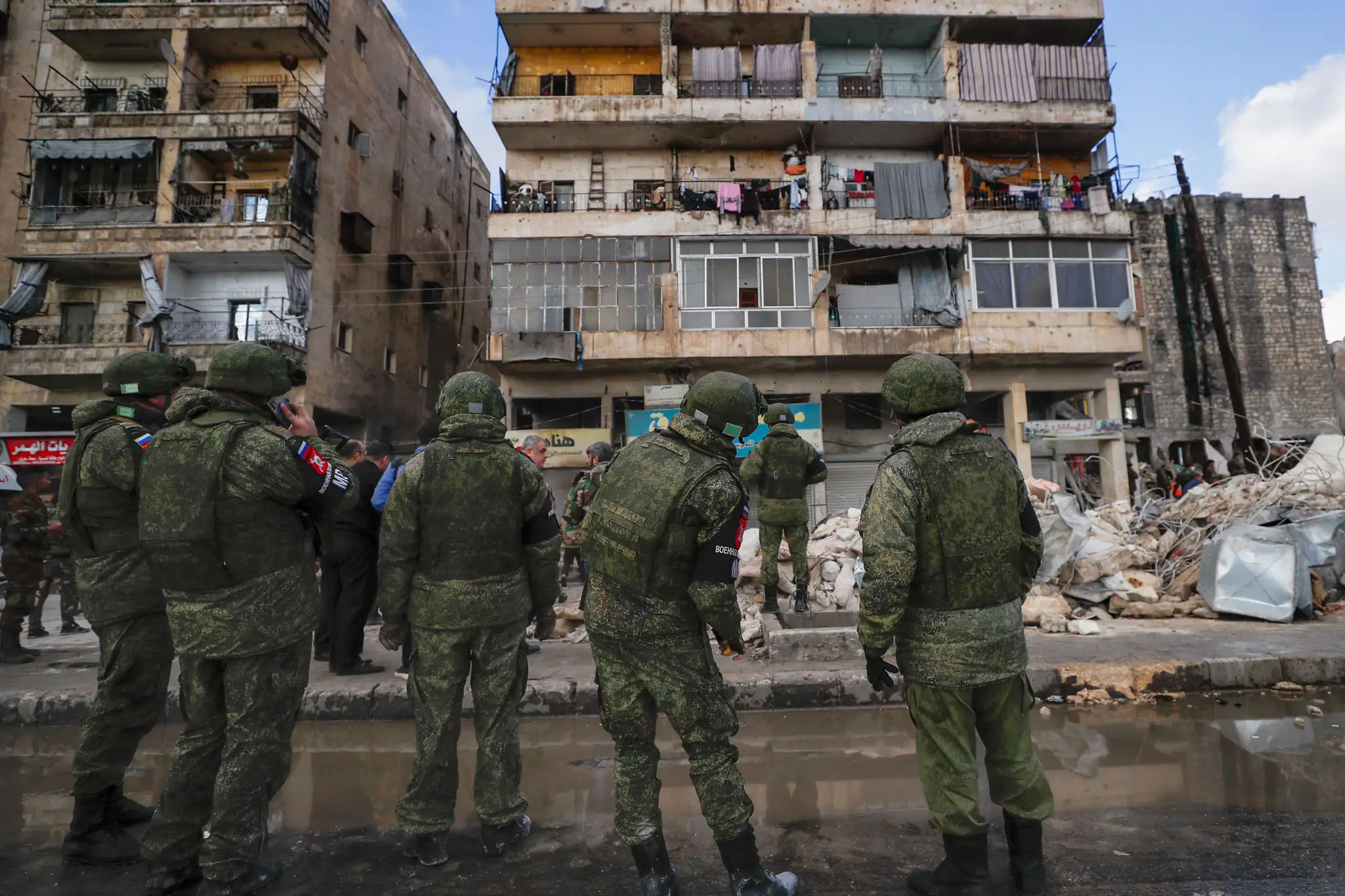 Následky ničivého zemetrasenia v sýrskom meste Aleppo.