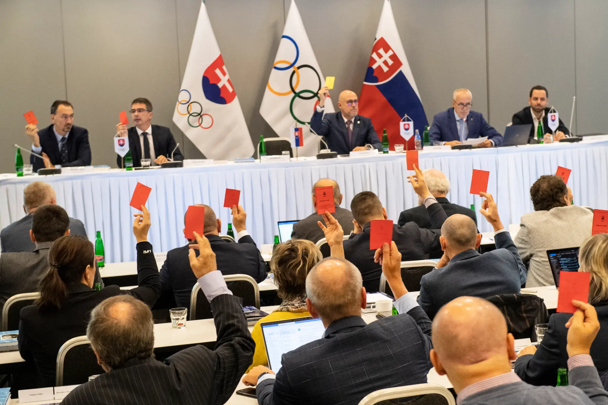 Hlasovanie počas 63. valného zhromaždenia Slovenského olympijského a športového výboru.