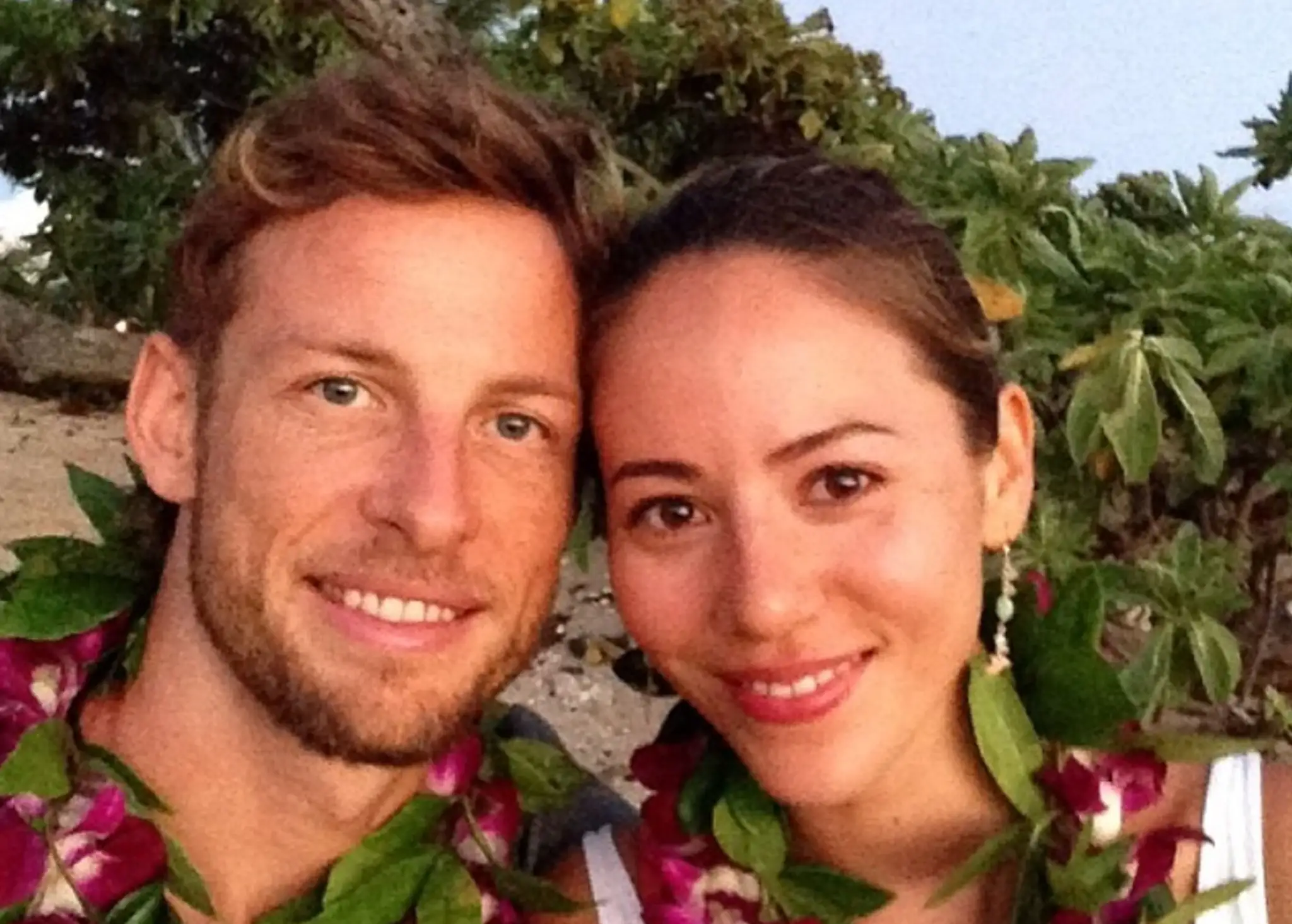 Pilot F1 Jenson Button sa na Havaji oženil