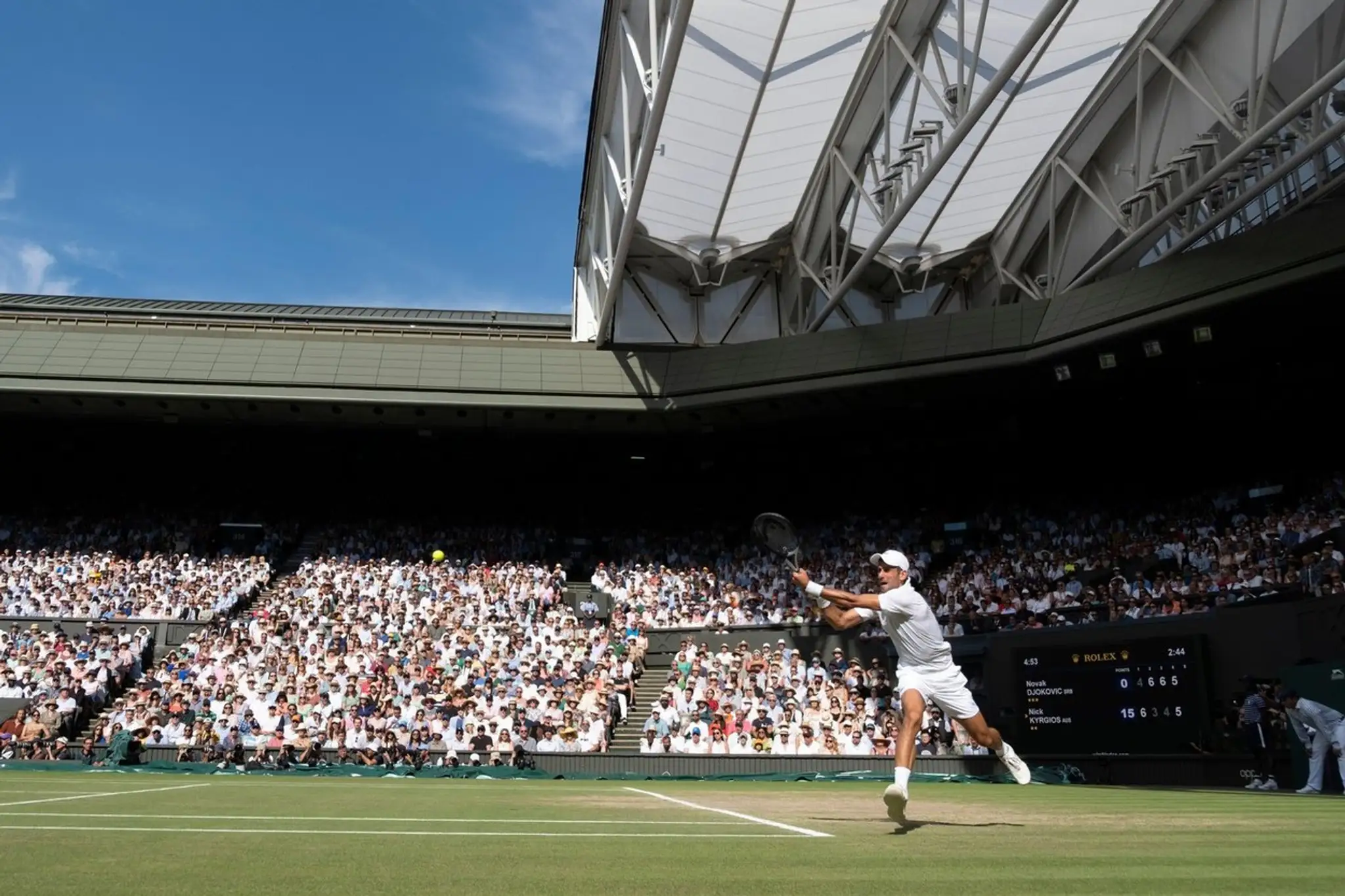 Novak Djokovič počas finále Wimbledonu v roku 2022