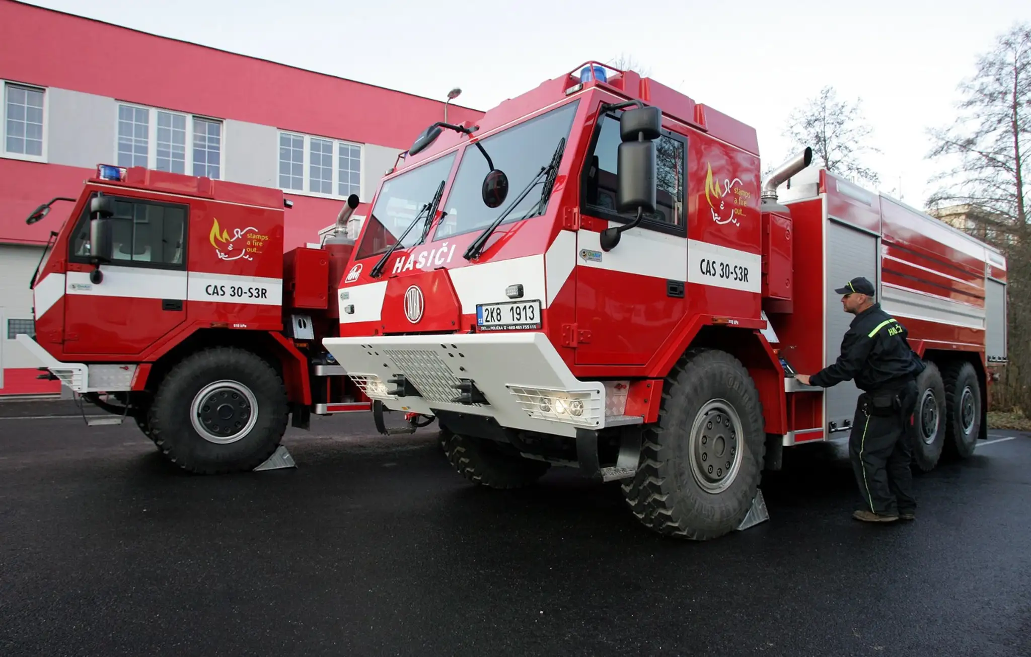 Špeciálne hasičské vozidlá  Tatra CAS 30 T 815.