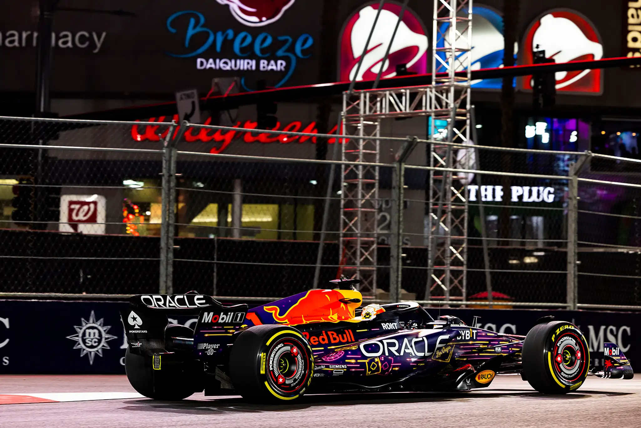 Max Verstappen na Red Bulle.