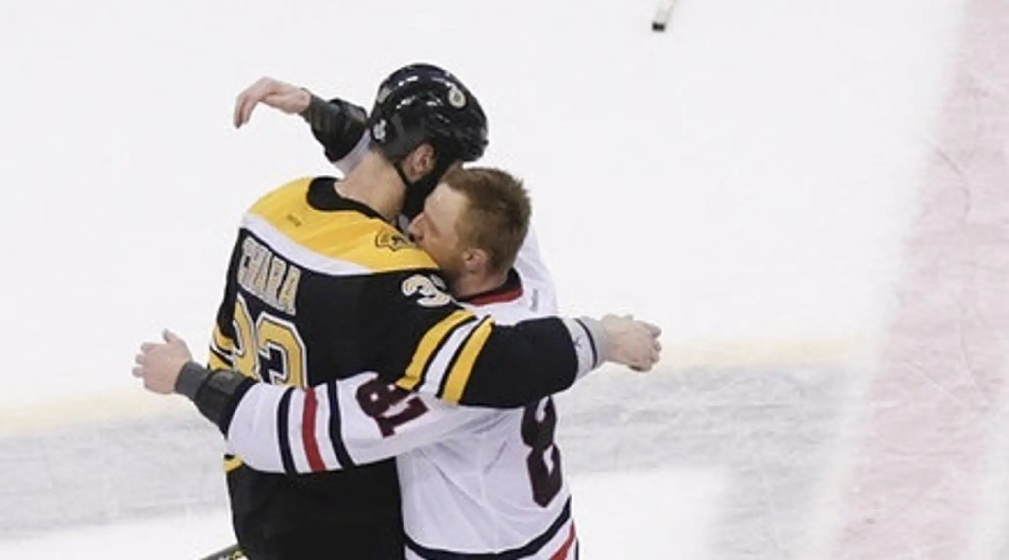 yR6Z.marian_hossa_a_zdeno_chara.jpg