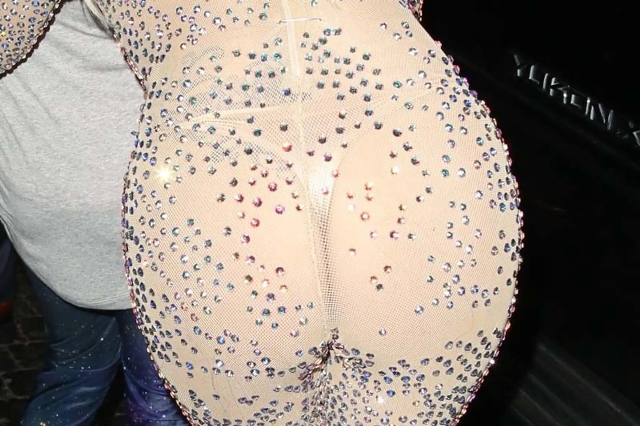 Lady Gaga takto vystrkovala zadok