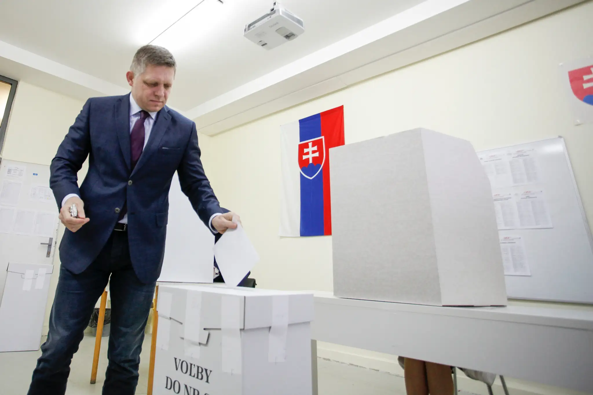 Robert Fico hlasuje v parlamentných voľbách