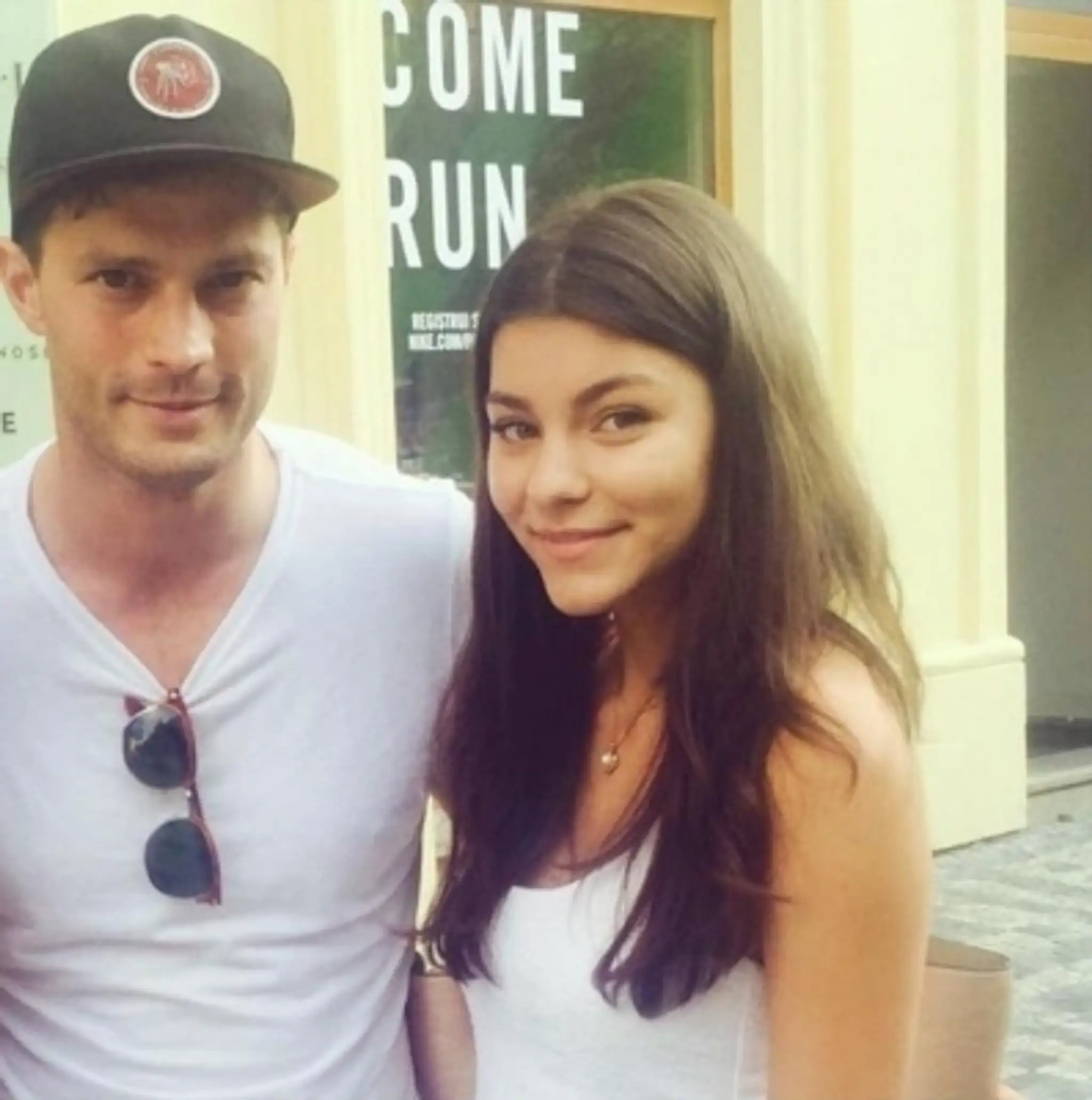 Jamie Dornan s fanúšičkami