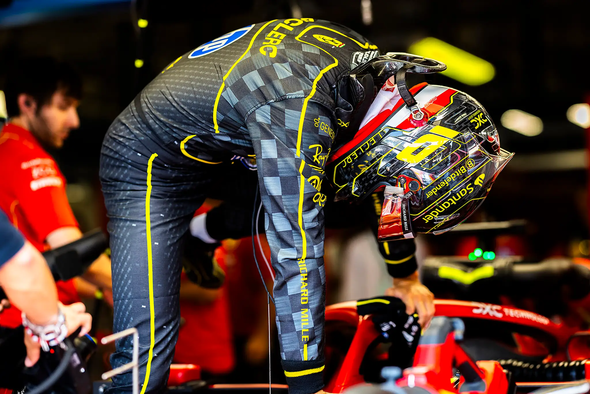 Monačan Charles Leclerc z Ferrari.