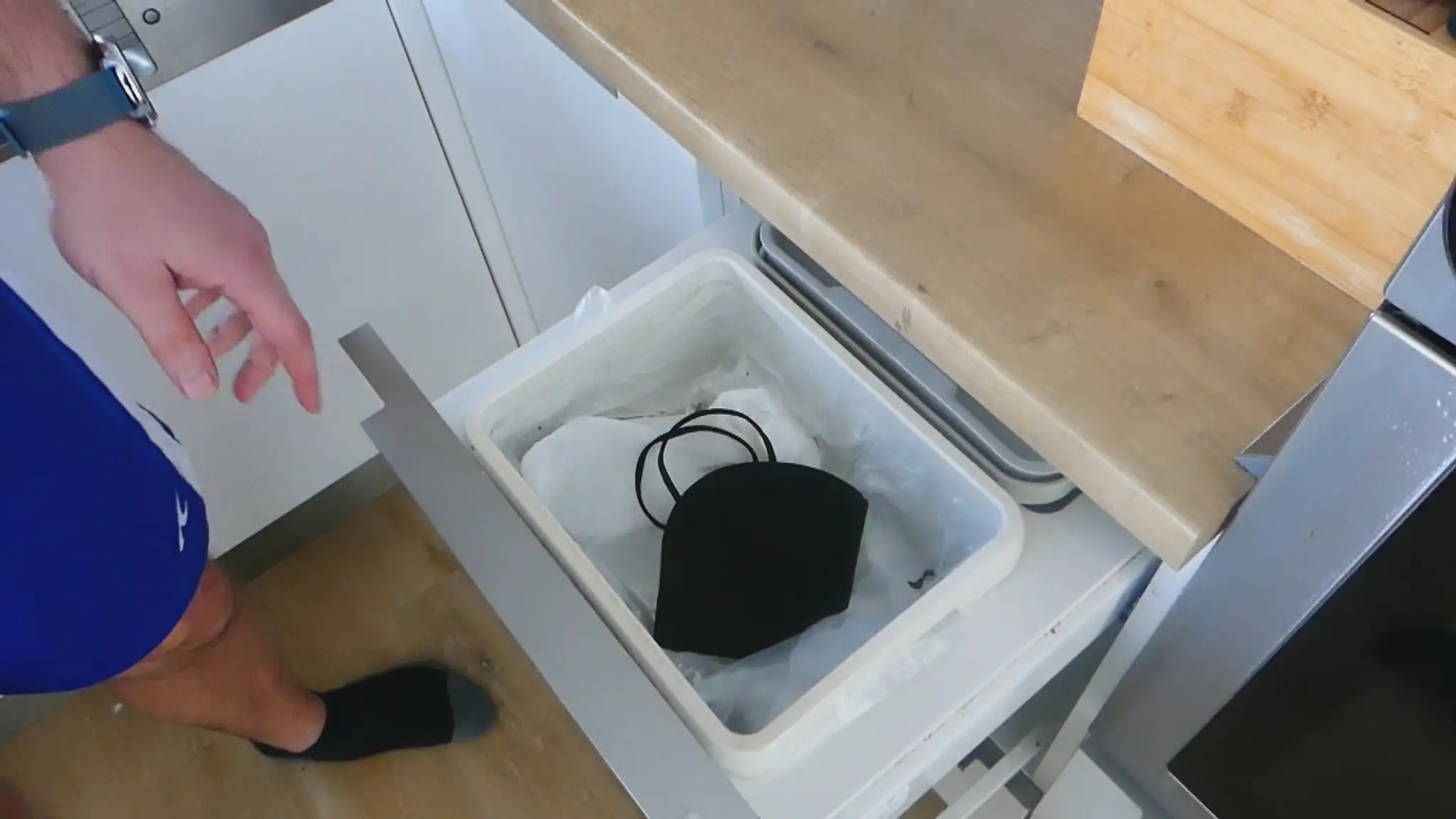 Bez respirátoru ani na krok. 
