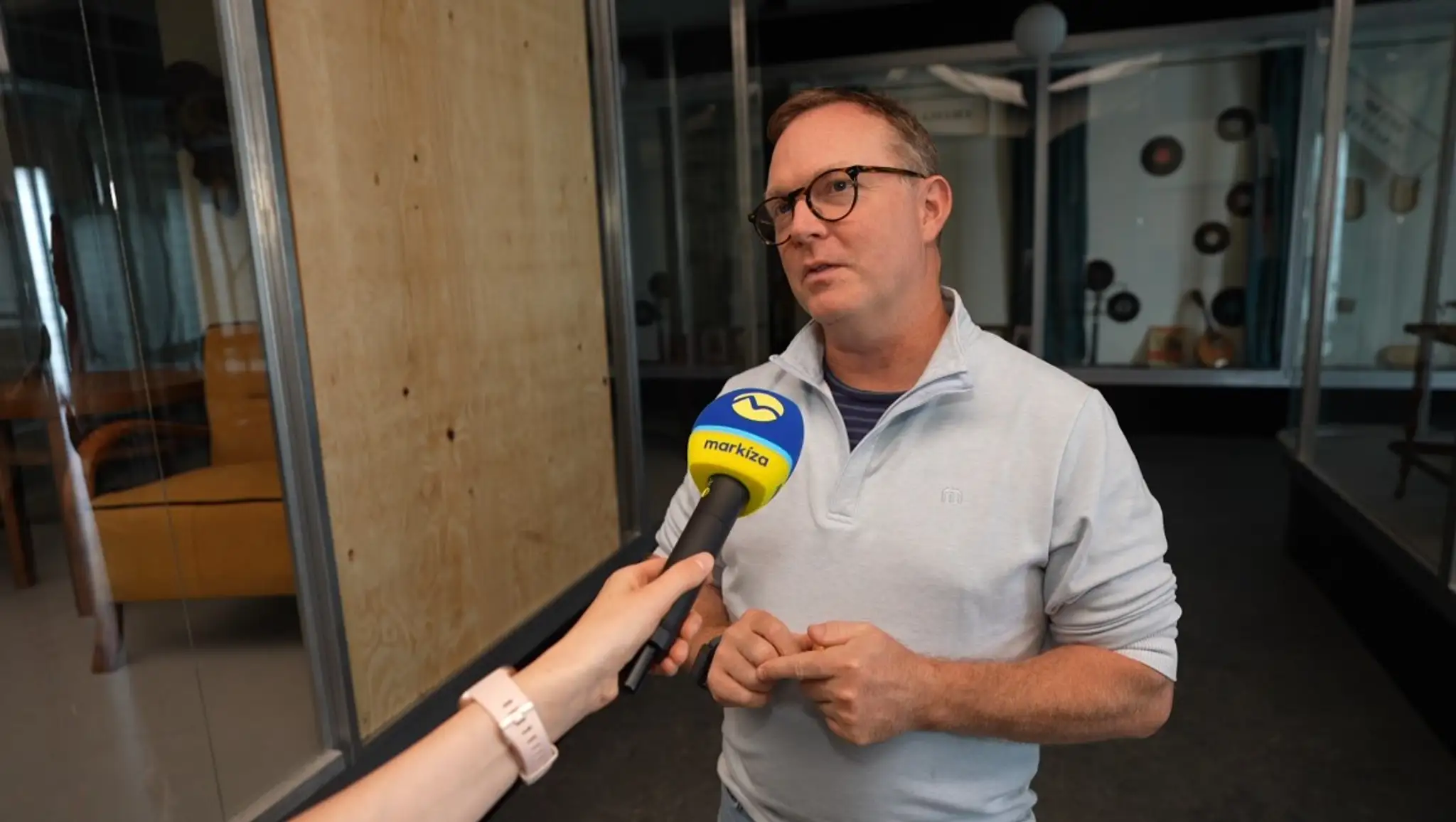 Režisér a producent Peter Kelíšek.