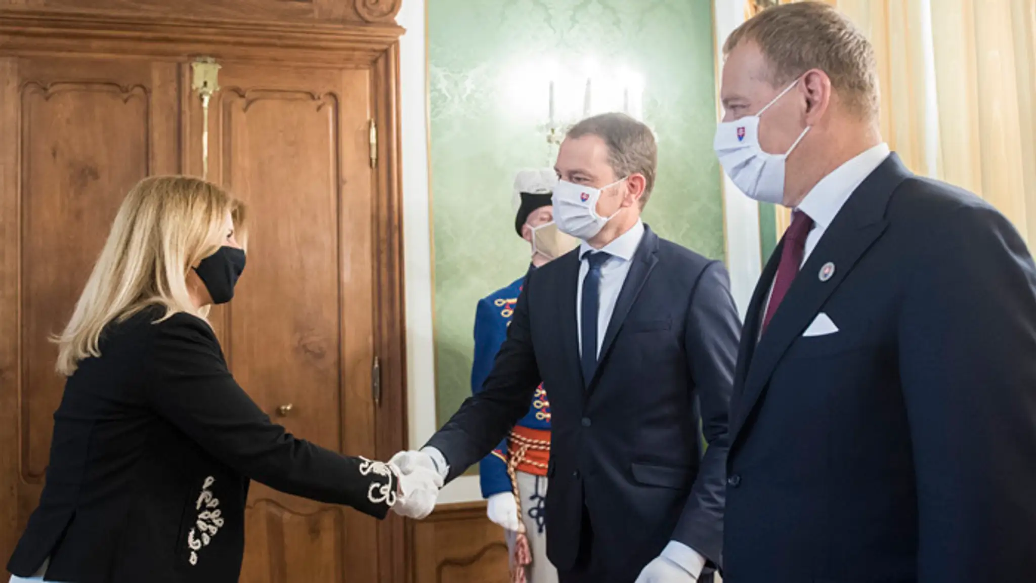 Prezidentka Zuzana Čaputová s predsedom parlamentu Borisom Kollárom a premiérom Igorom Matovičom.