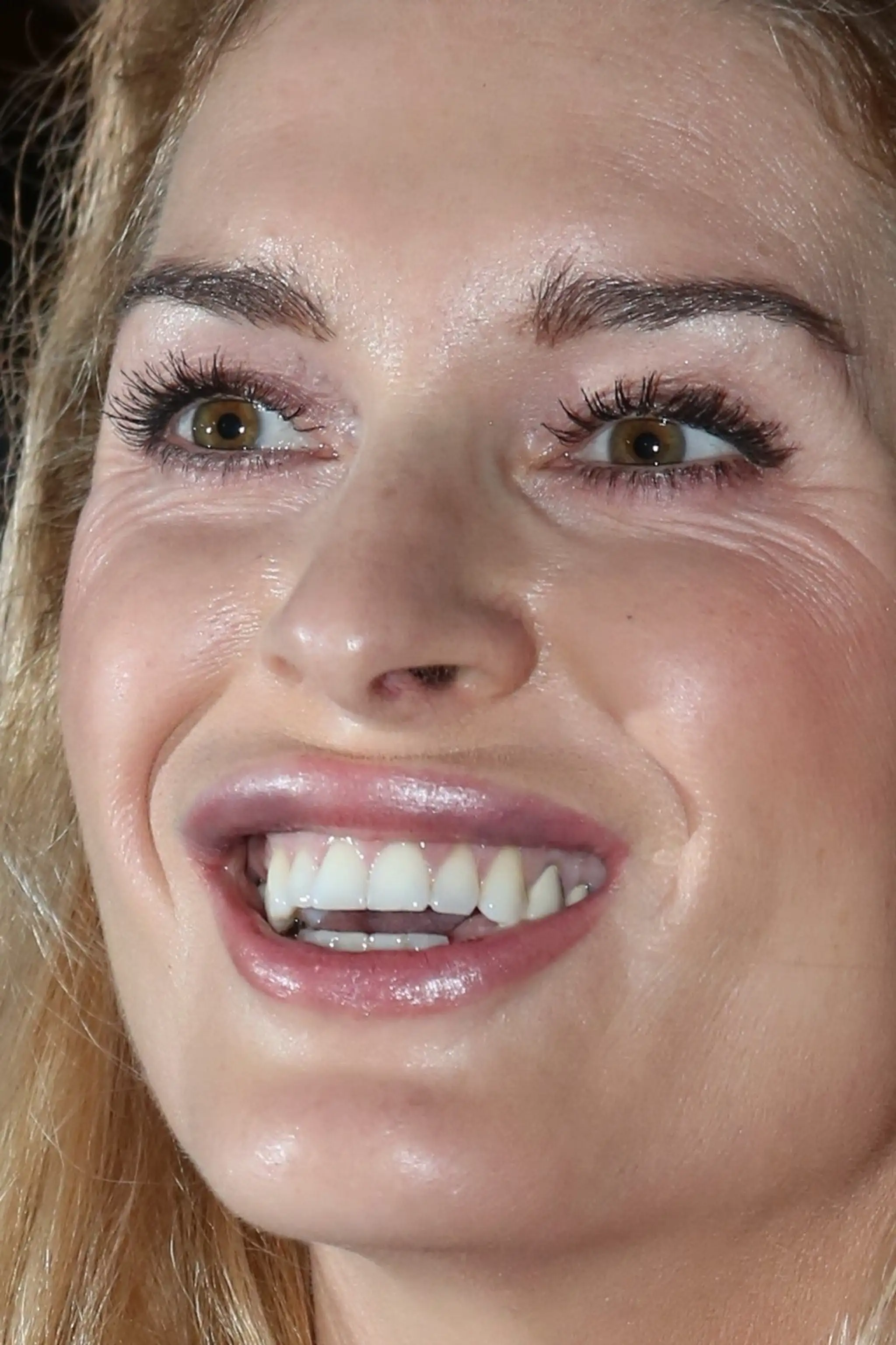 Olga a jej čudné pery...