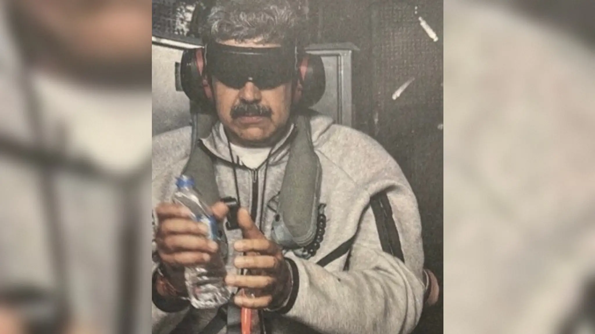 Nicolas Maduro v teplákovej súprave.