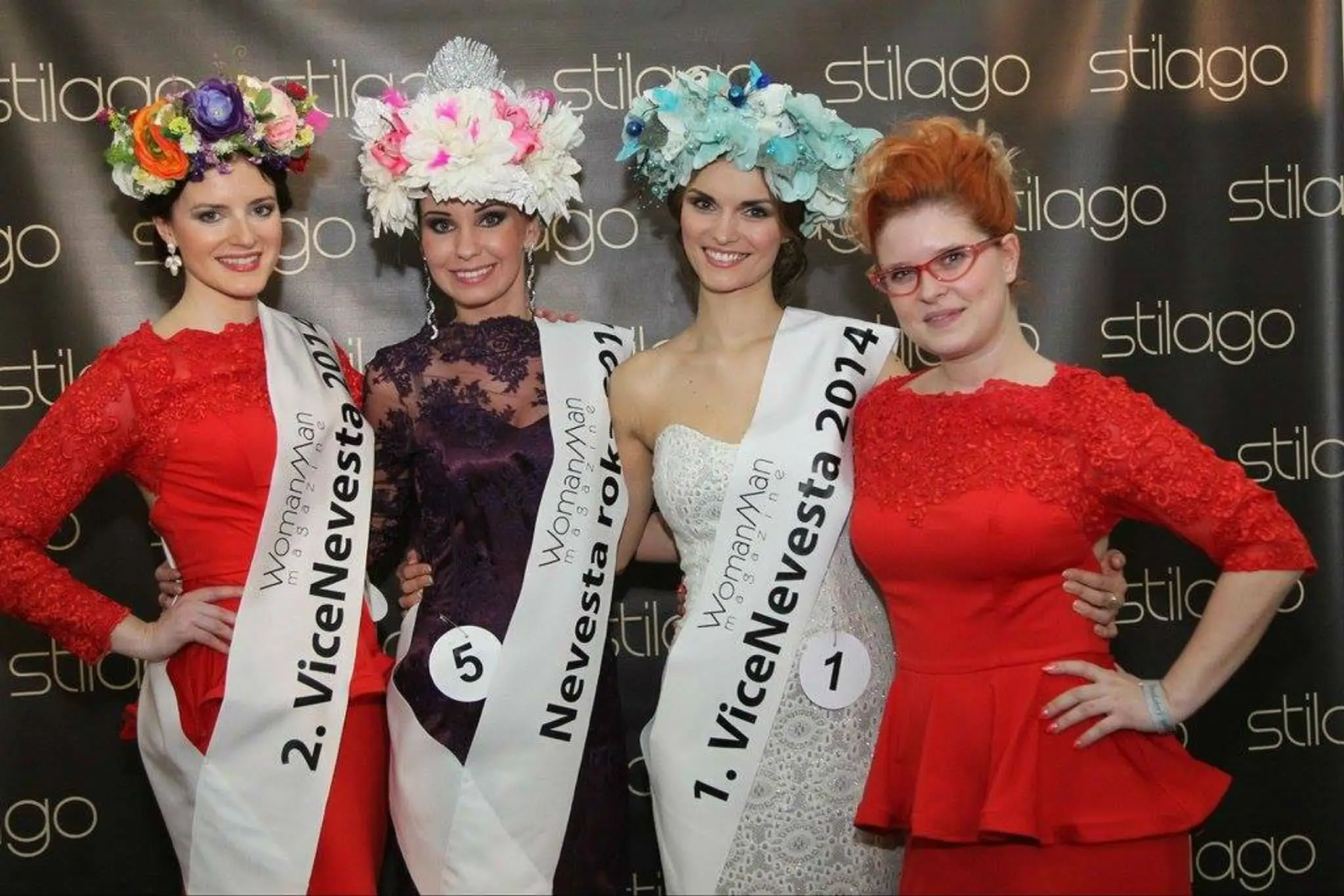 Víťazky neviest s organizátorkou súťaže Kristínou Ilászovou.