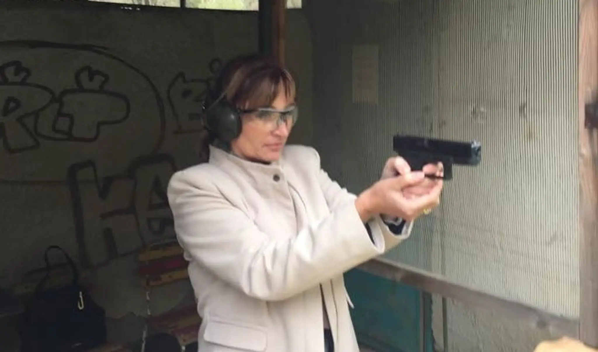 Andrea Turčanová na strelnici.