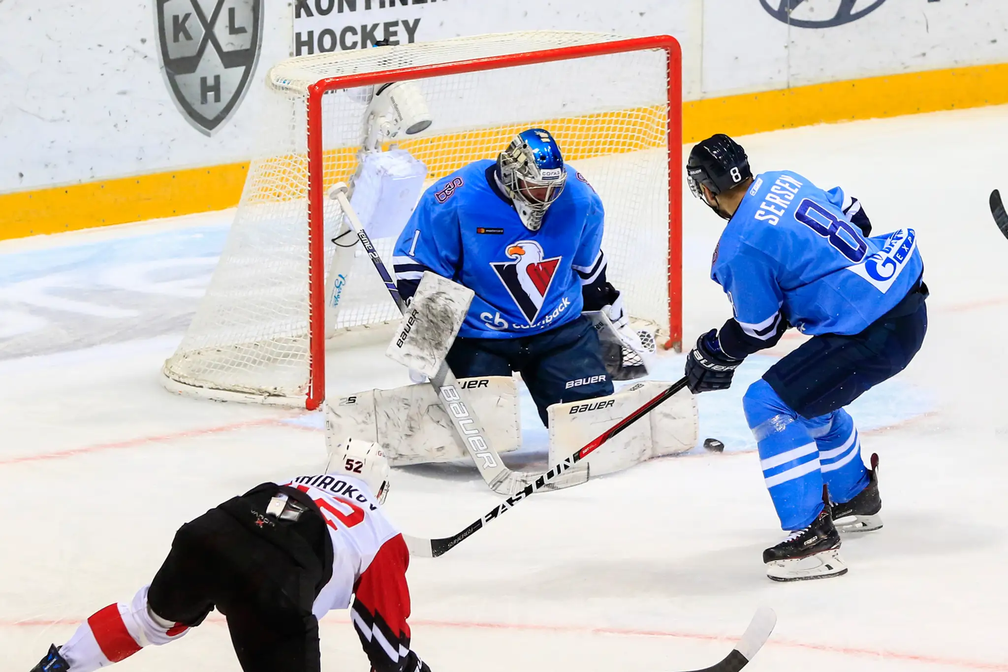 Zo zápasu Slovan Bratislava - Avangard Omsk.