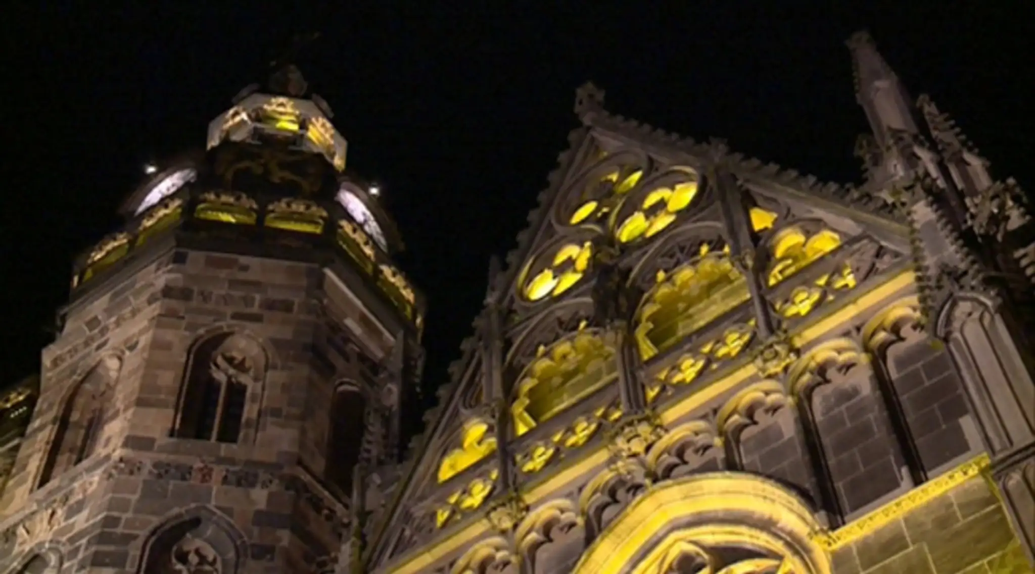 Osvetlený košický Dóm. sv. Alžbety