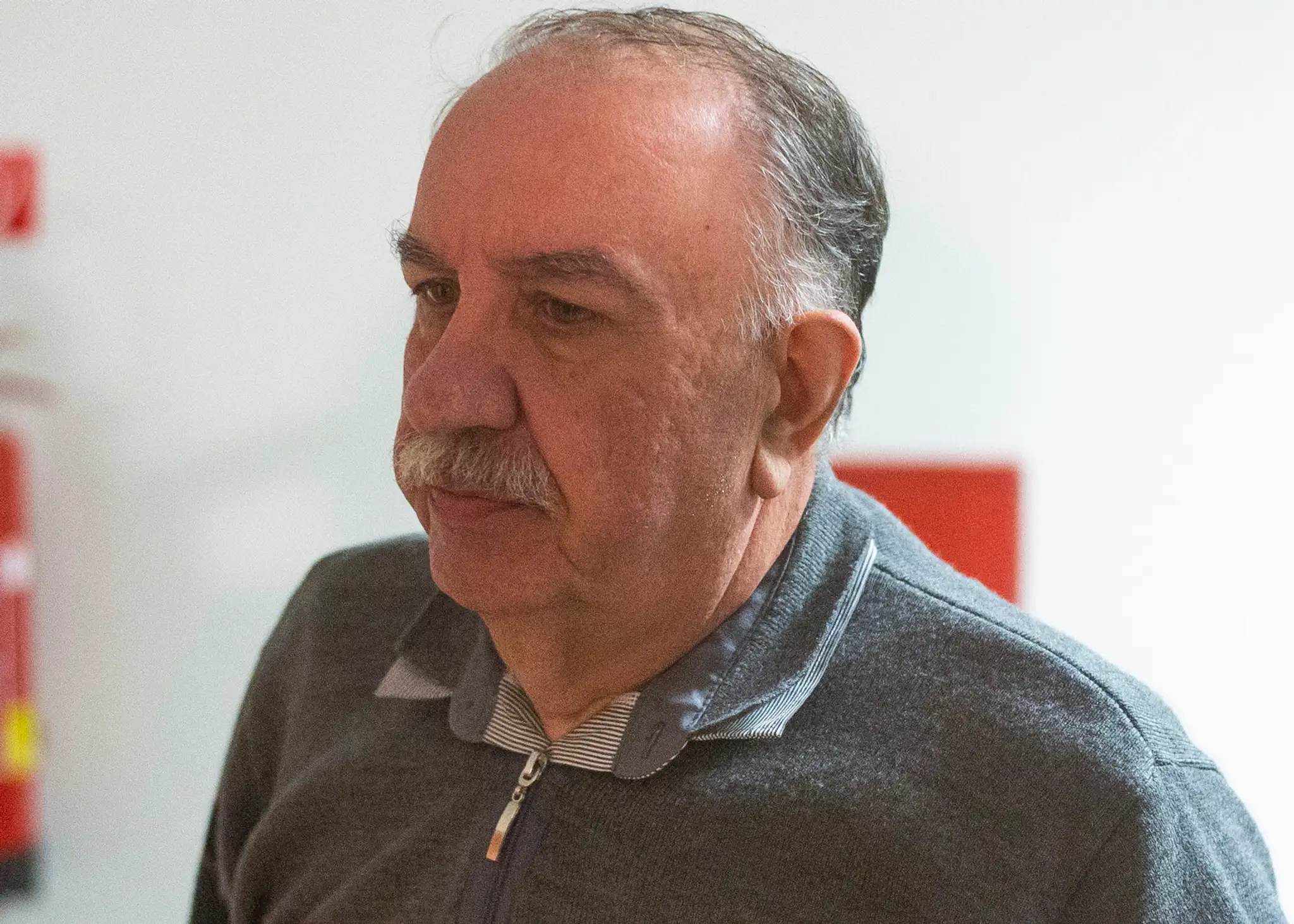 Luka Jovič z Realu Madrid v dueli na pôde Osasuny.