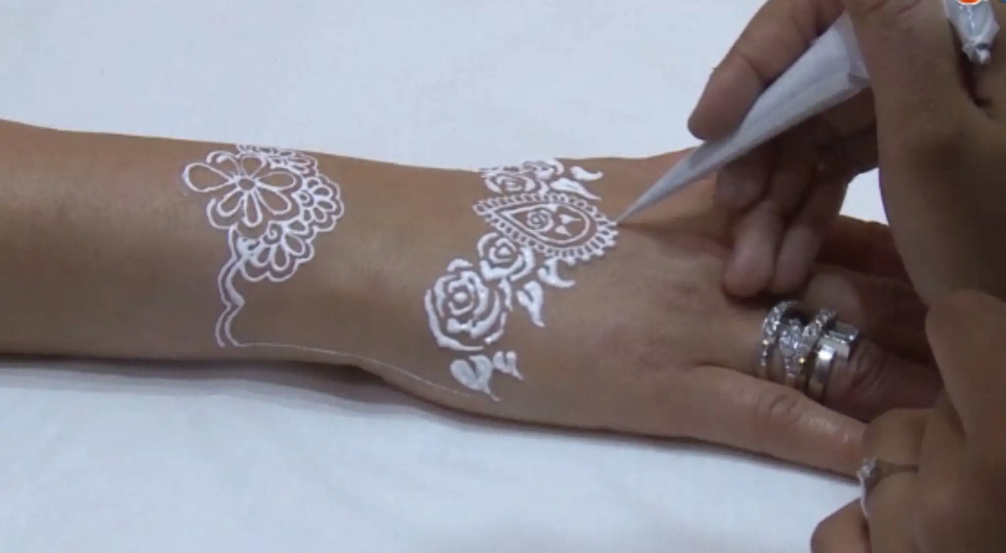 henna.jpg