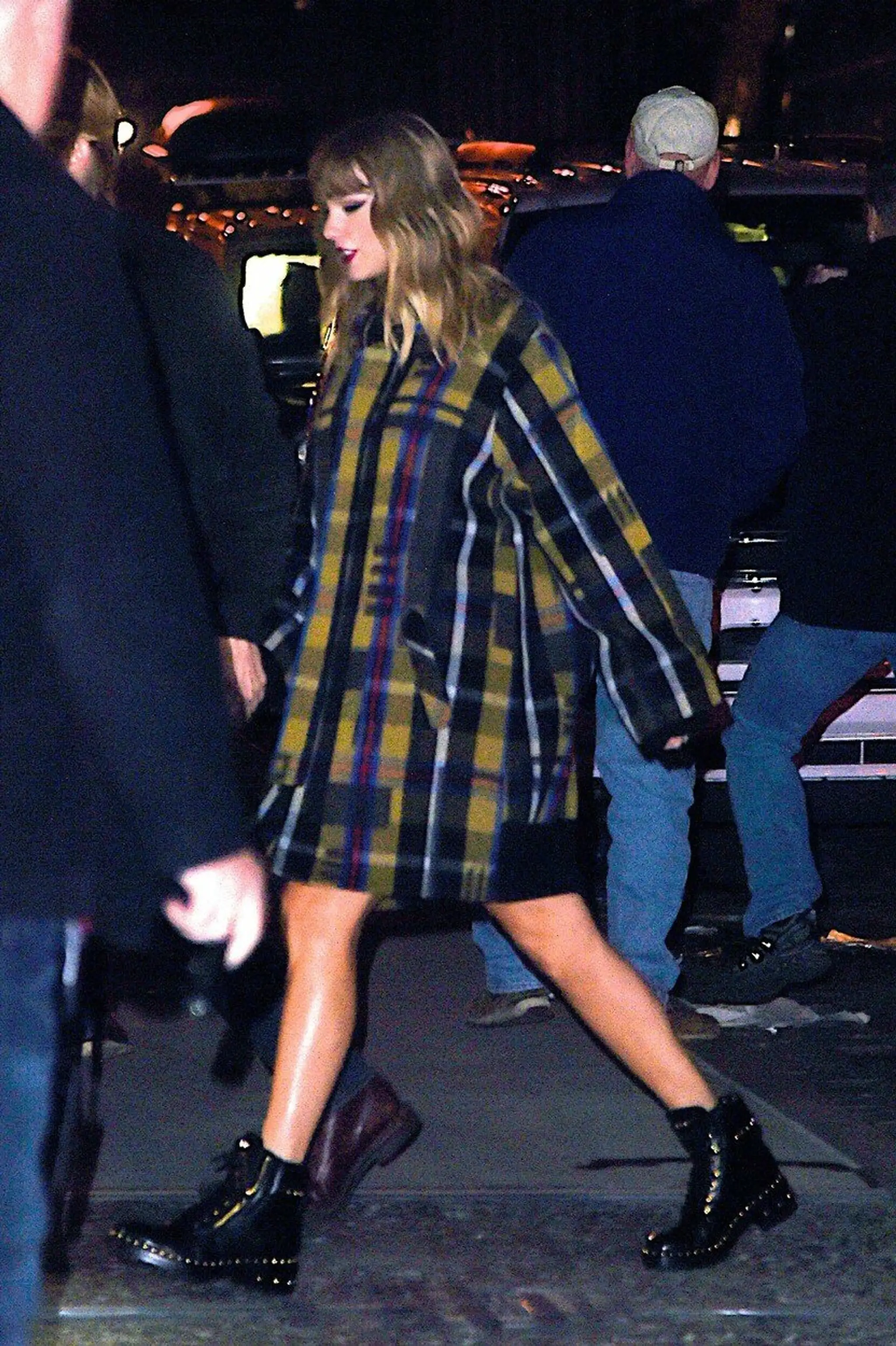 Taylor Swift na verejnosti s priateľom