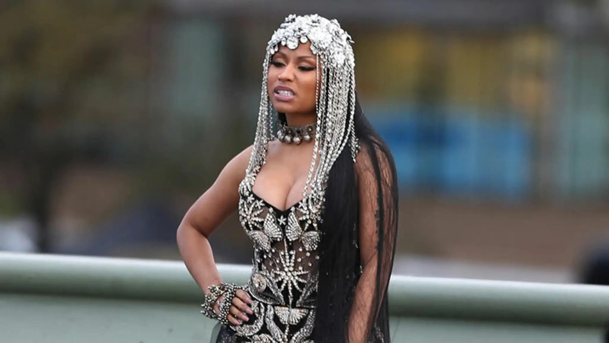Nicki Minaj na nakrúcaní videoklipu No Frauds v Londýne