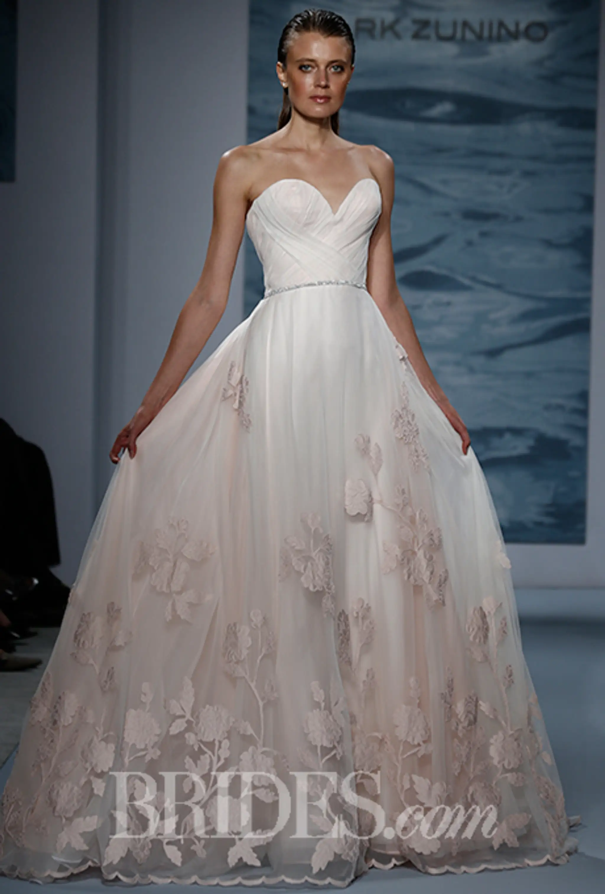 mark-zunino-wedding-dresses-fall-2015-012.jpg