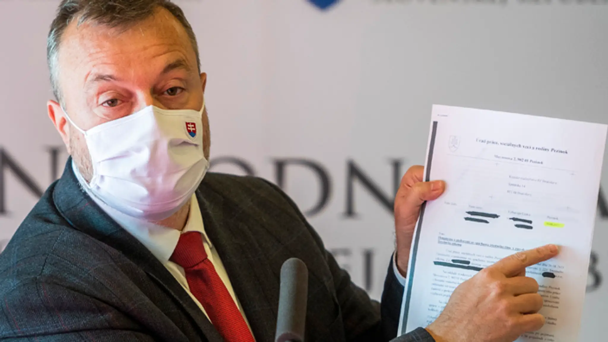 Na snímke minister práce, sociálnych vecí a rodiny SR Milan Krajniak (Sme rodina).