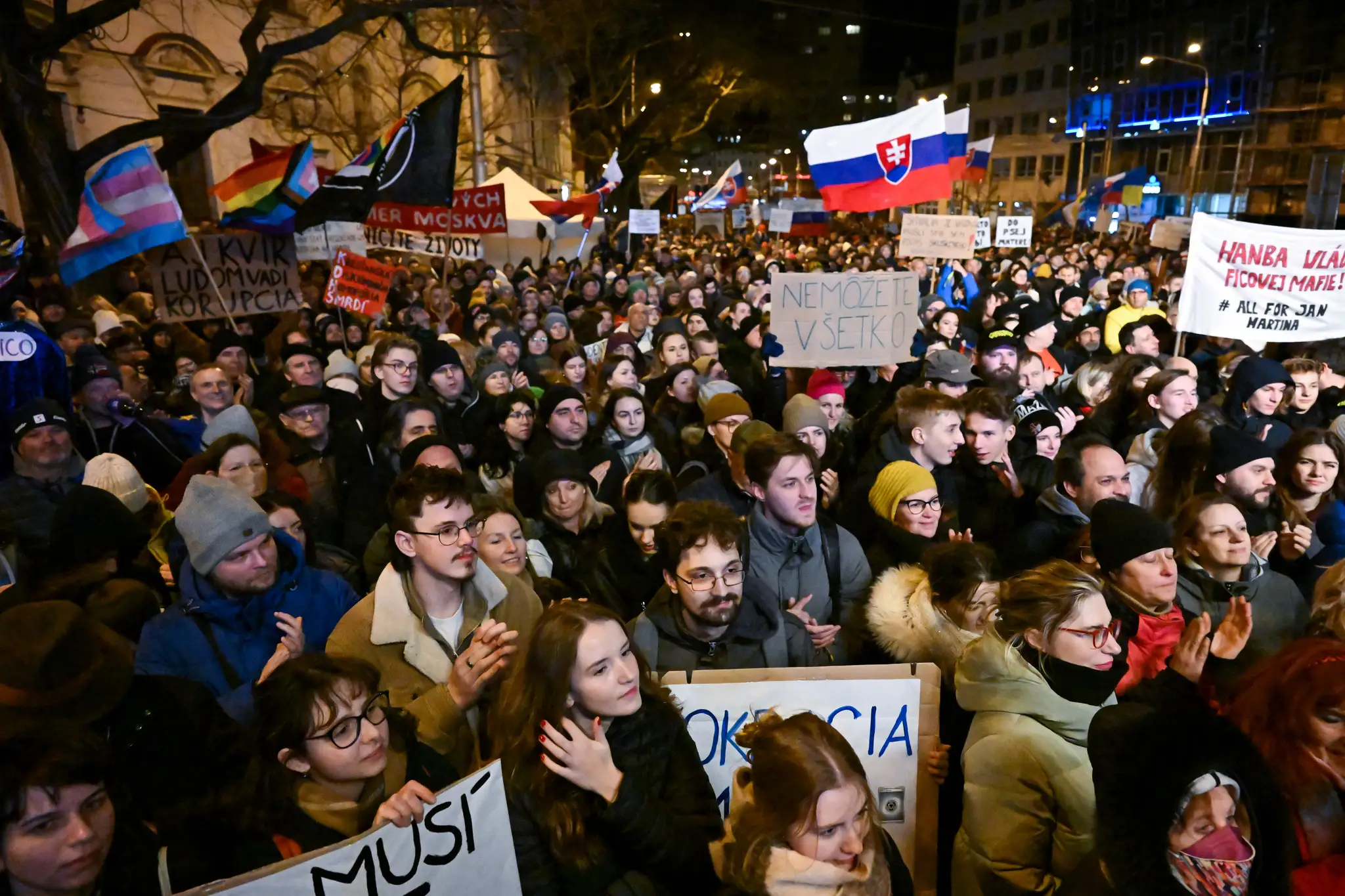 Opozičné protesty v Bratislave.