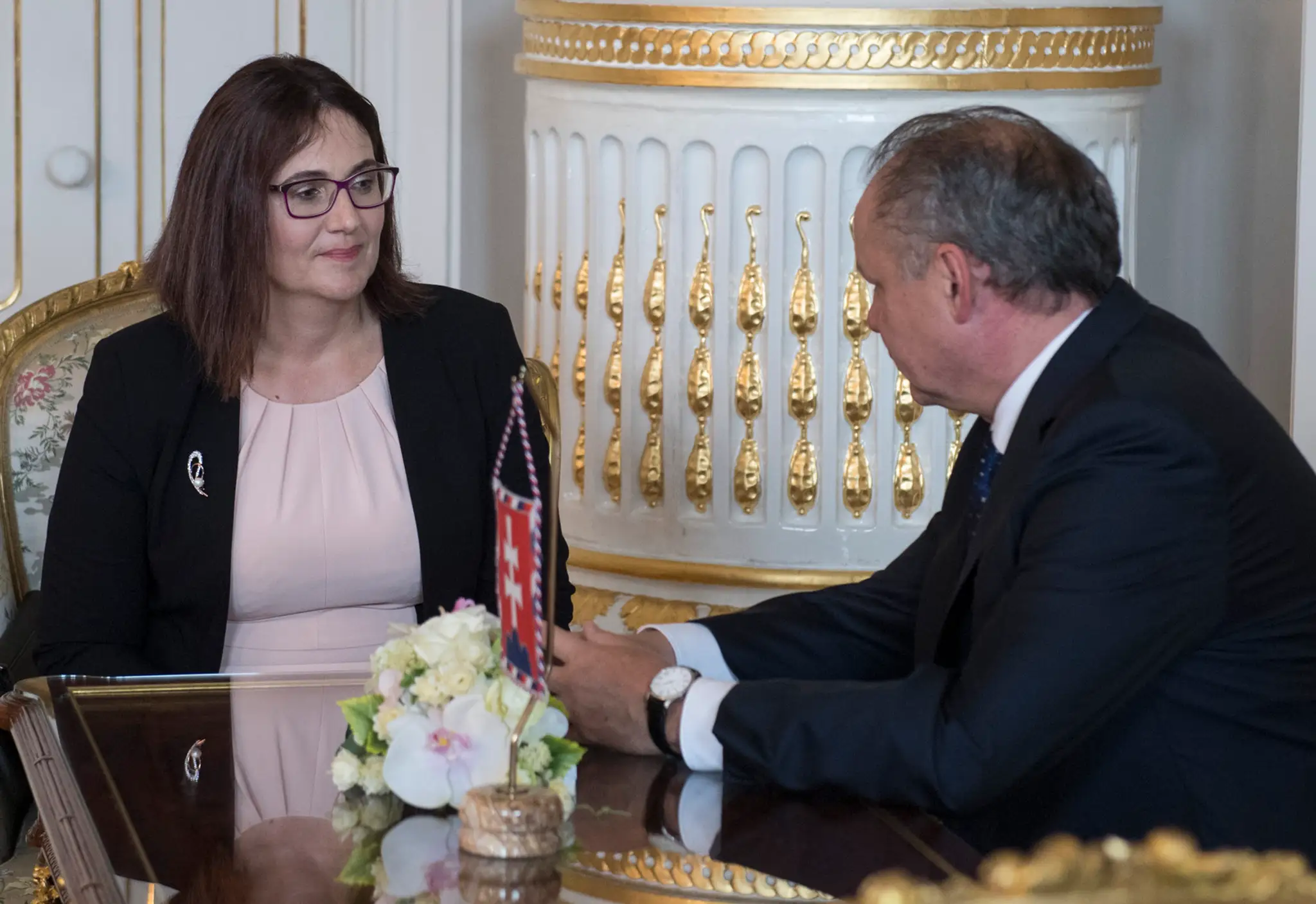 Kandidátka SNS na pozíciu ministerky školstva Martina Lubyová a prezident Andrej Kiska