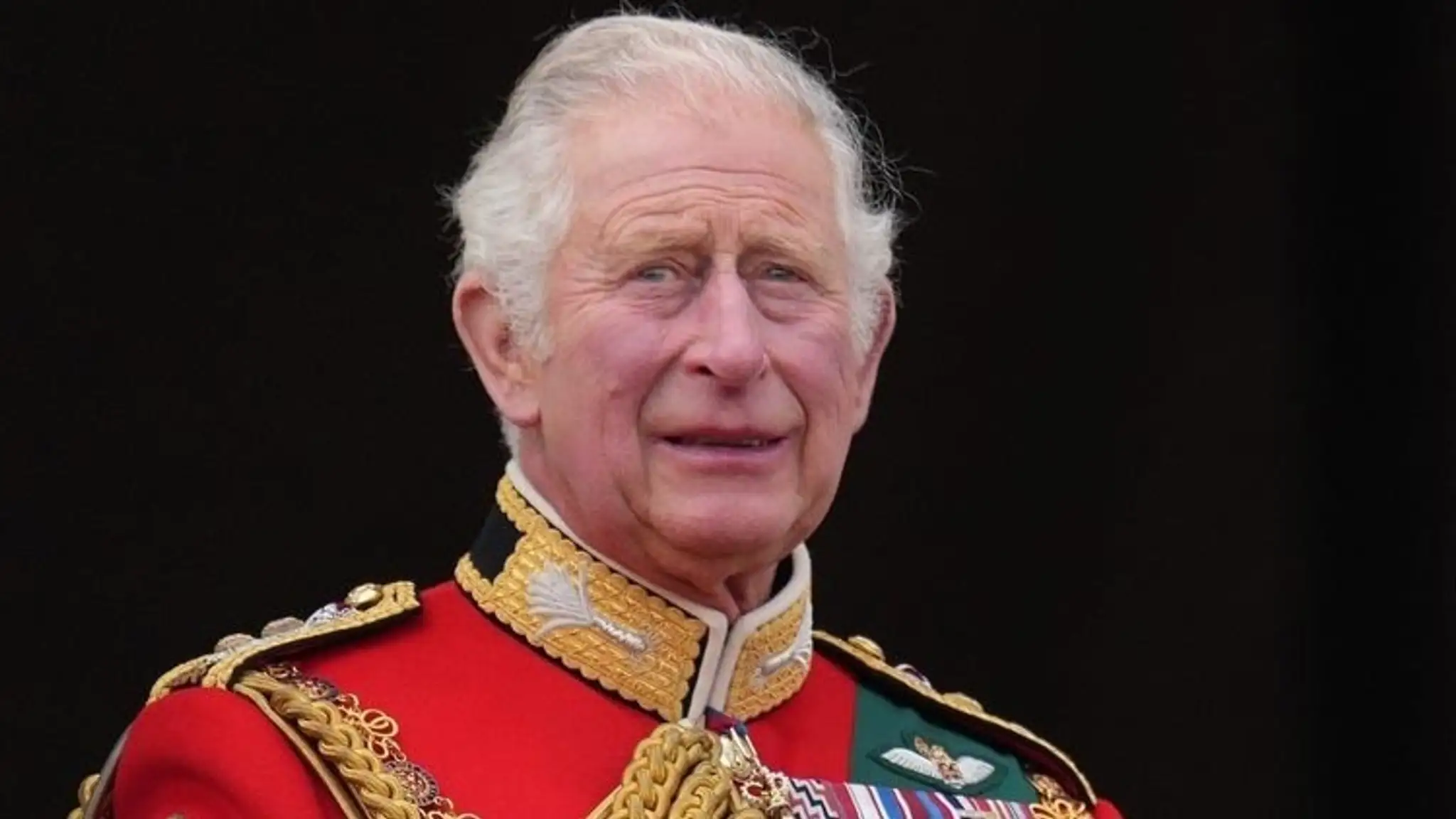 Kráľ Charles III. alebo kráľ Karol III.?