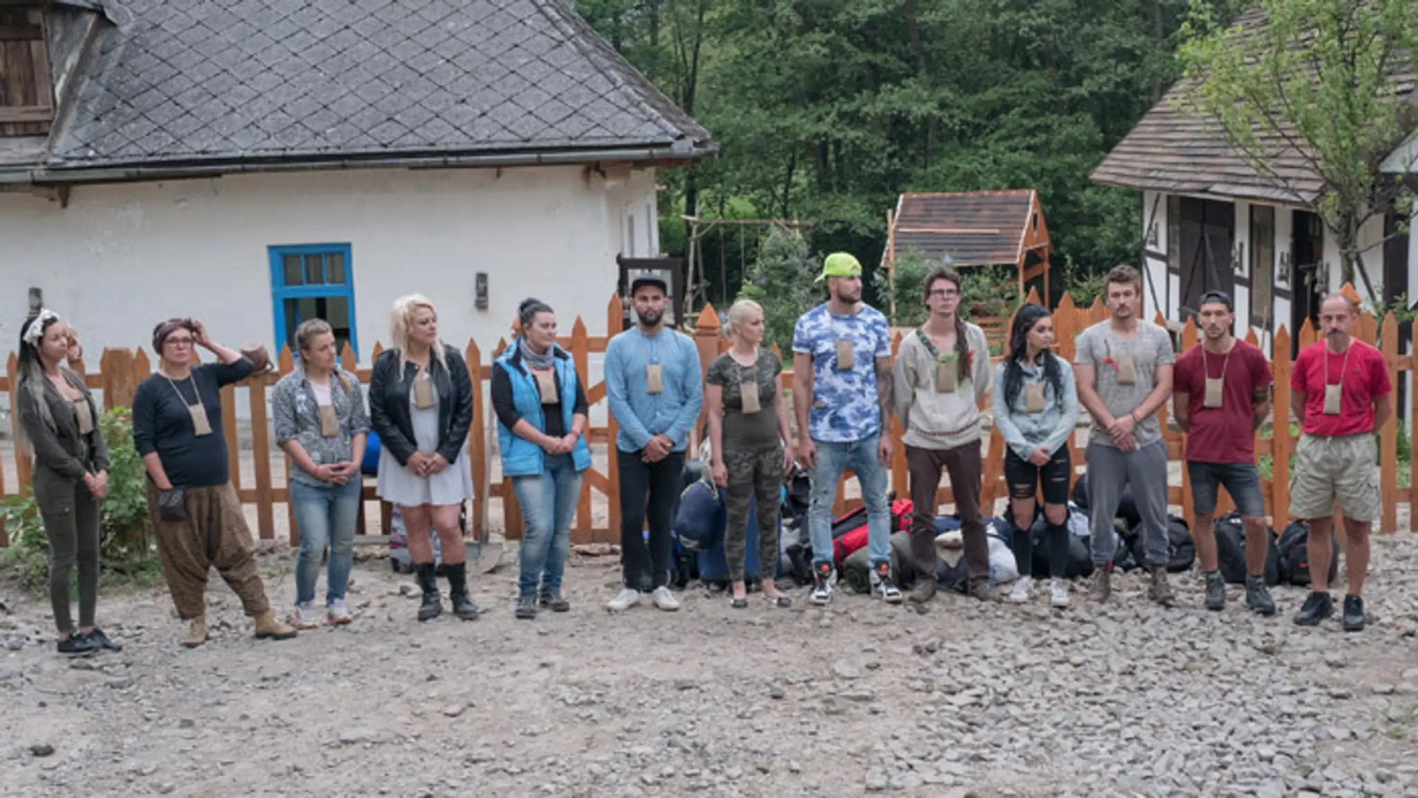 Farmári takmer v kompletnej zostave