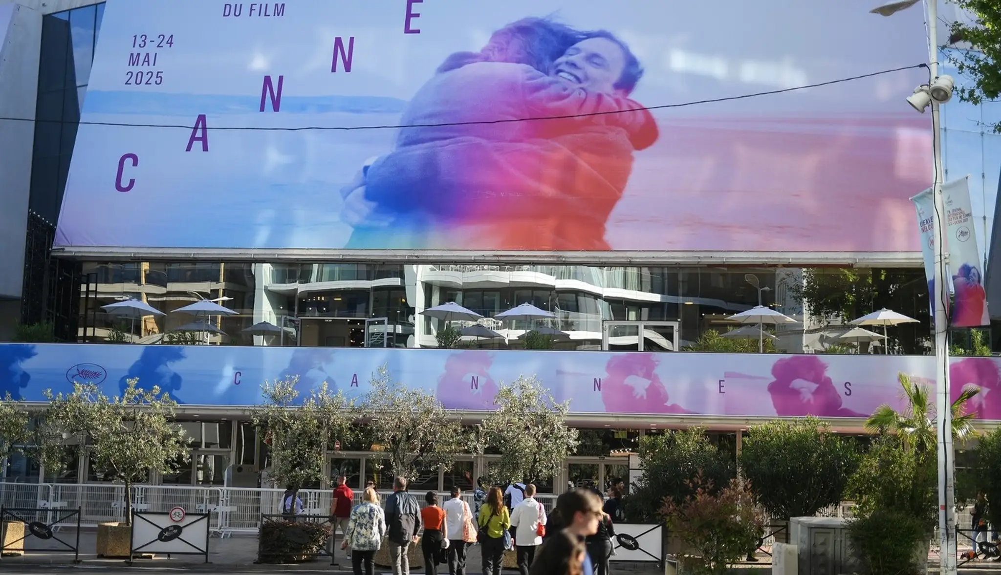 Deň pred začiatkom festivalu v Cannes
