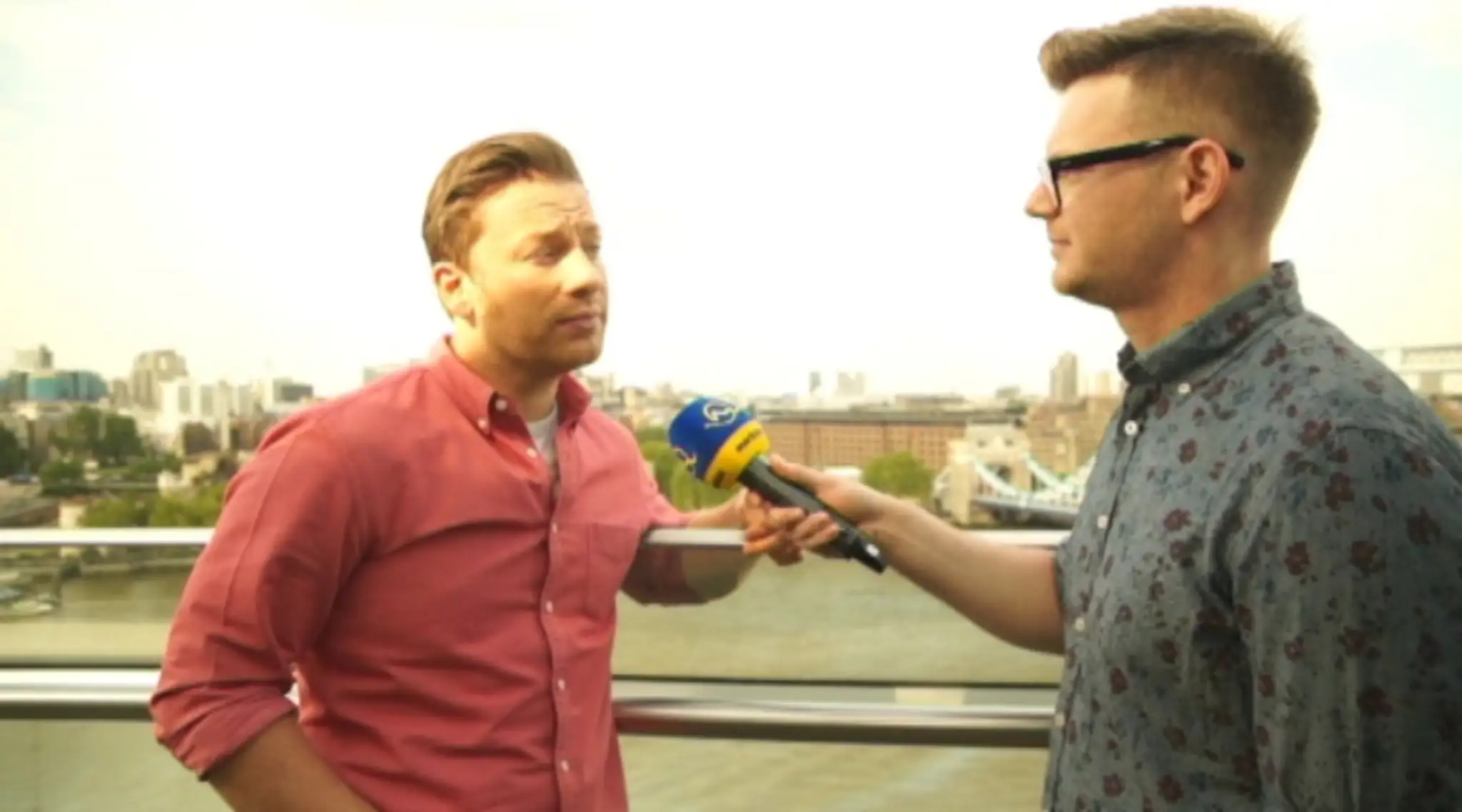 Reportér Telerána Boris Pršo v rozhovore s Jamie Oliverom