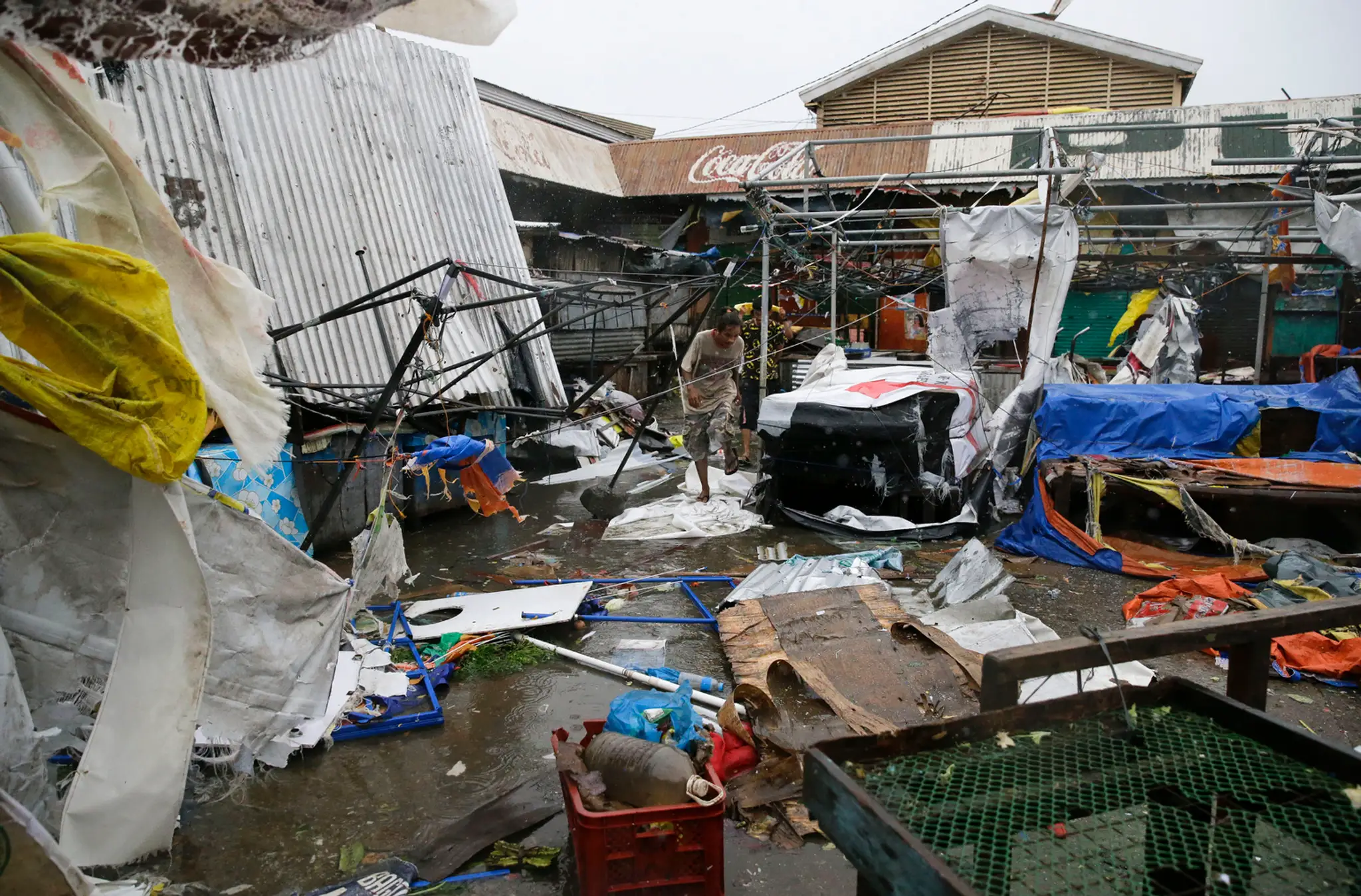 Supertajfún Mangkhut zasiahol Filipíny