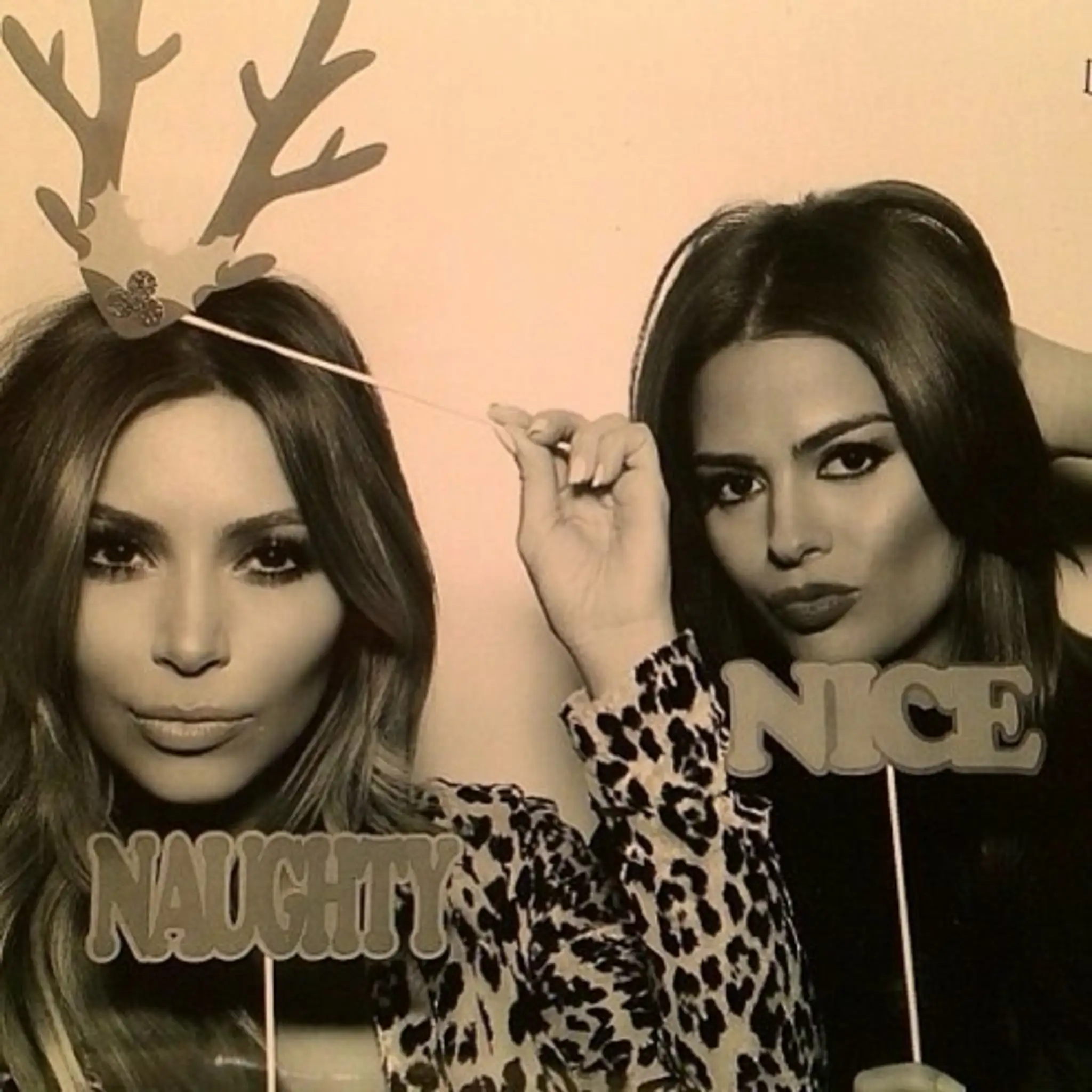 Kim-Kardashian-Christmas-Eve-Party-Photos-with-Family-and-Friends-1-492x492.jpg