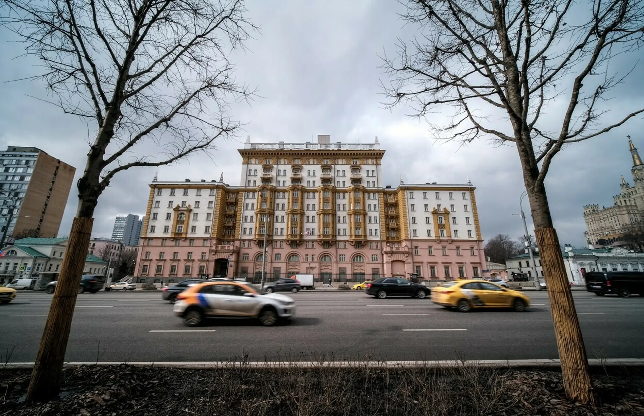 Budova americkej ambasády v Moskve.