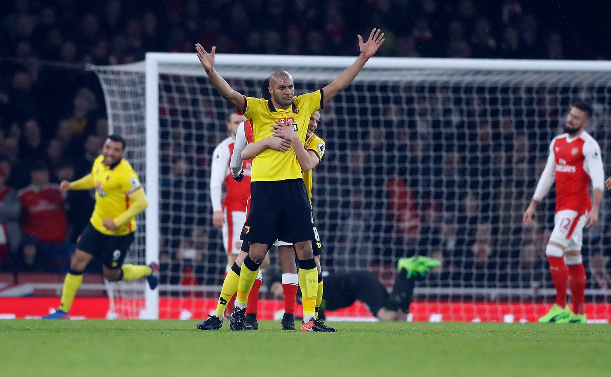 Hráč Watfordu Younes Kaboul oslavuje svoj gól v zápase Arsenal Londýn - FC Watford.
