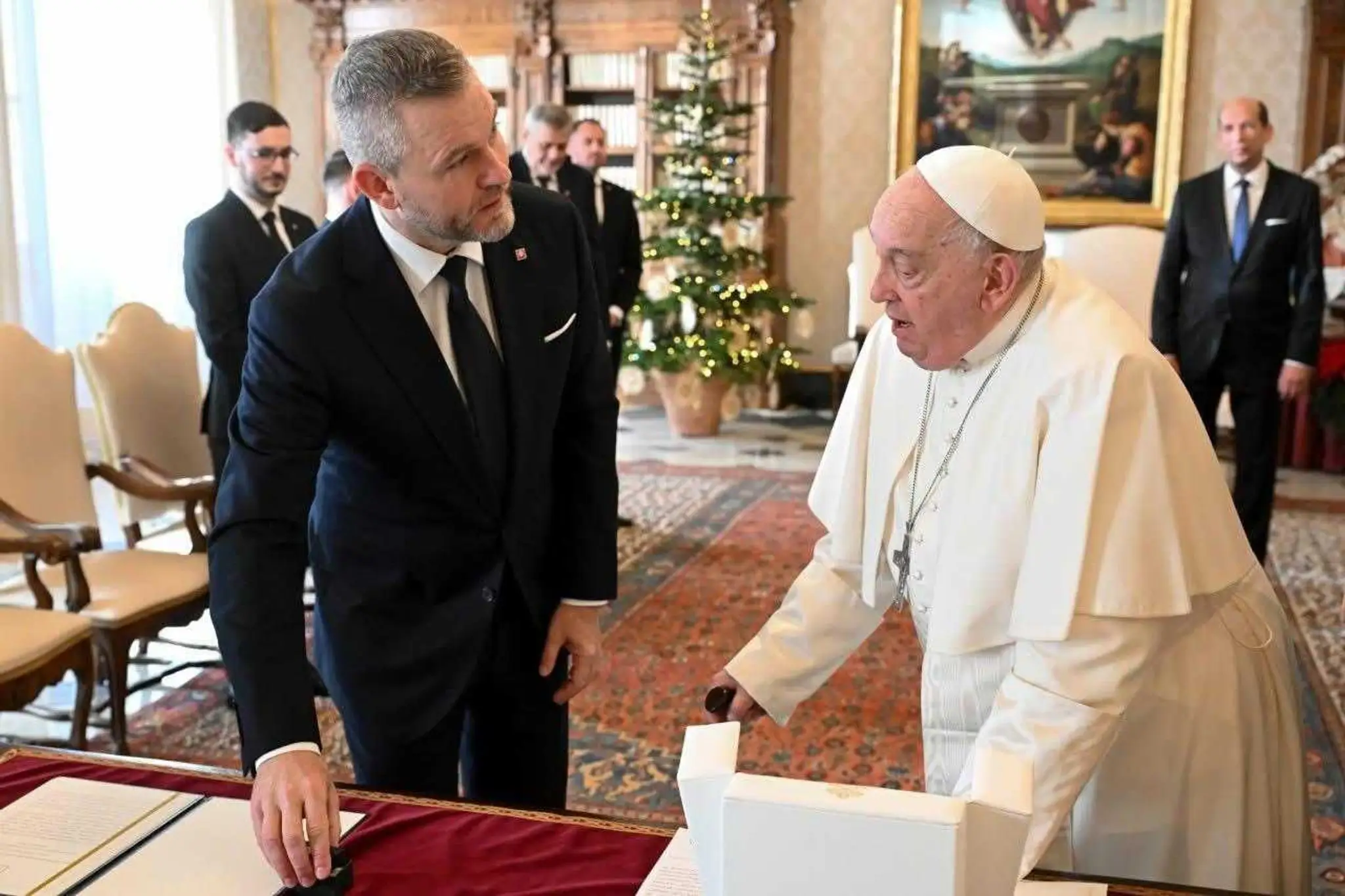 Prezident sa rozpráva s pápežom
