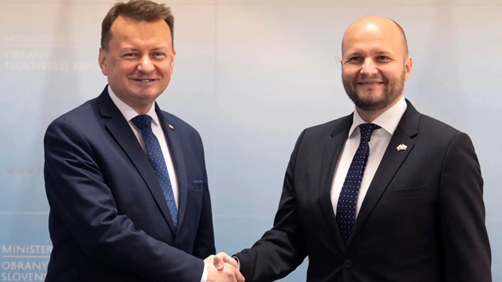 Minister obrany SR Jaroslav Naď a vľavo poľský minister obrany Mariusz Blaszczak.
