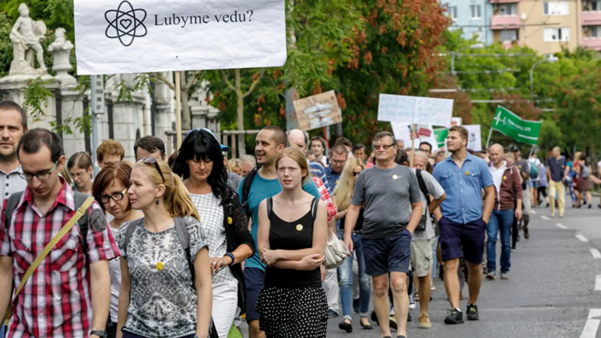 Pochod vedcov, ktorý zorganizovala iniciatíva Veda chce žiť.