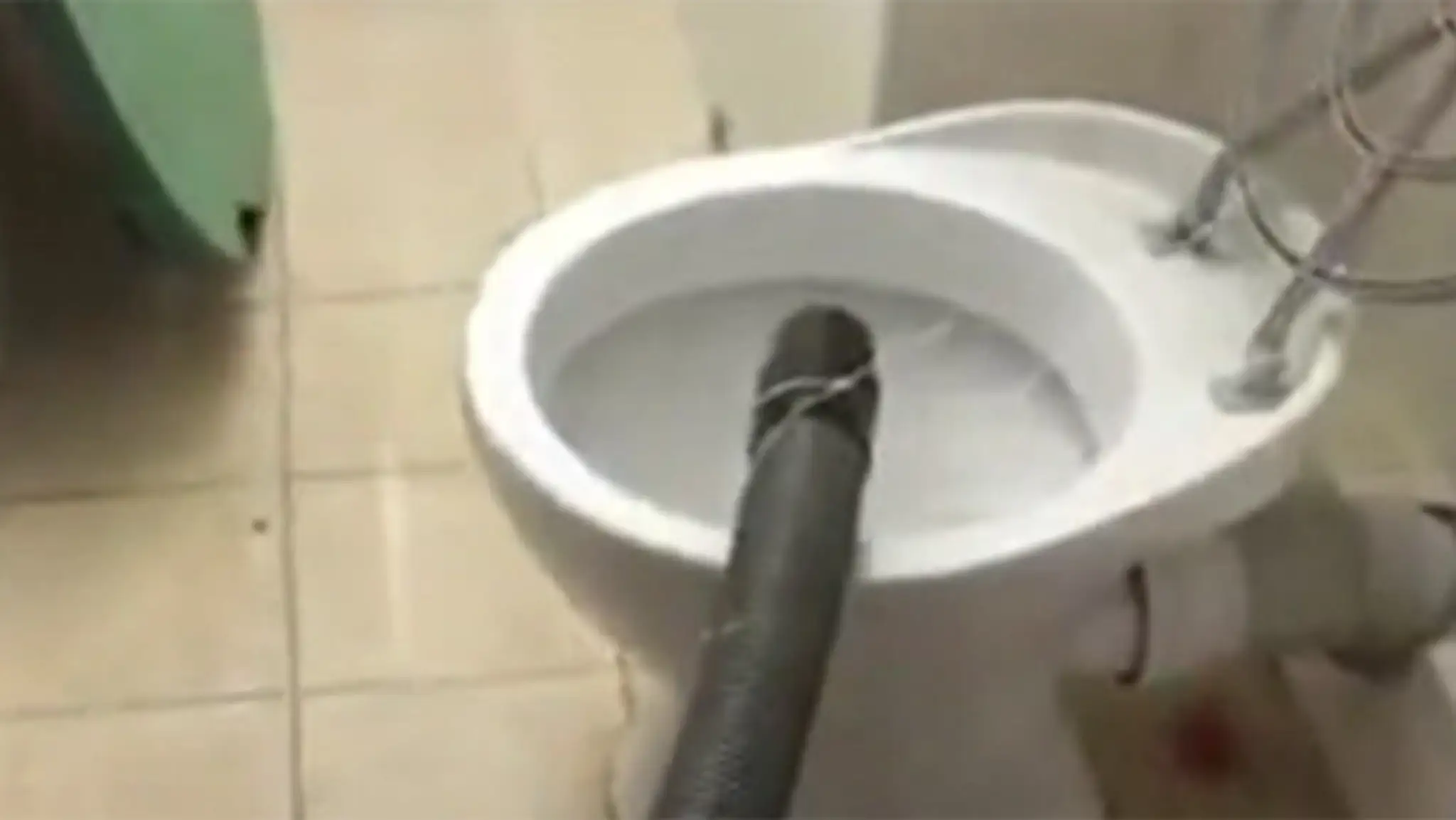 Zatekanie v parlamenty vyriešili takto.