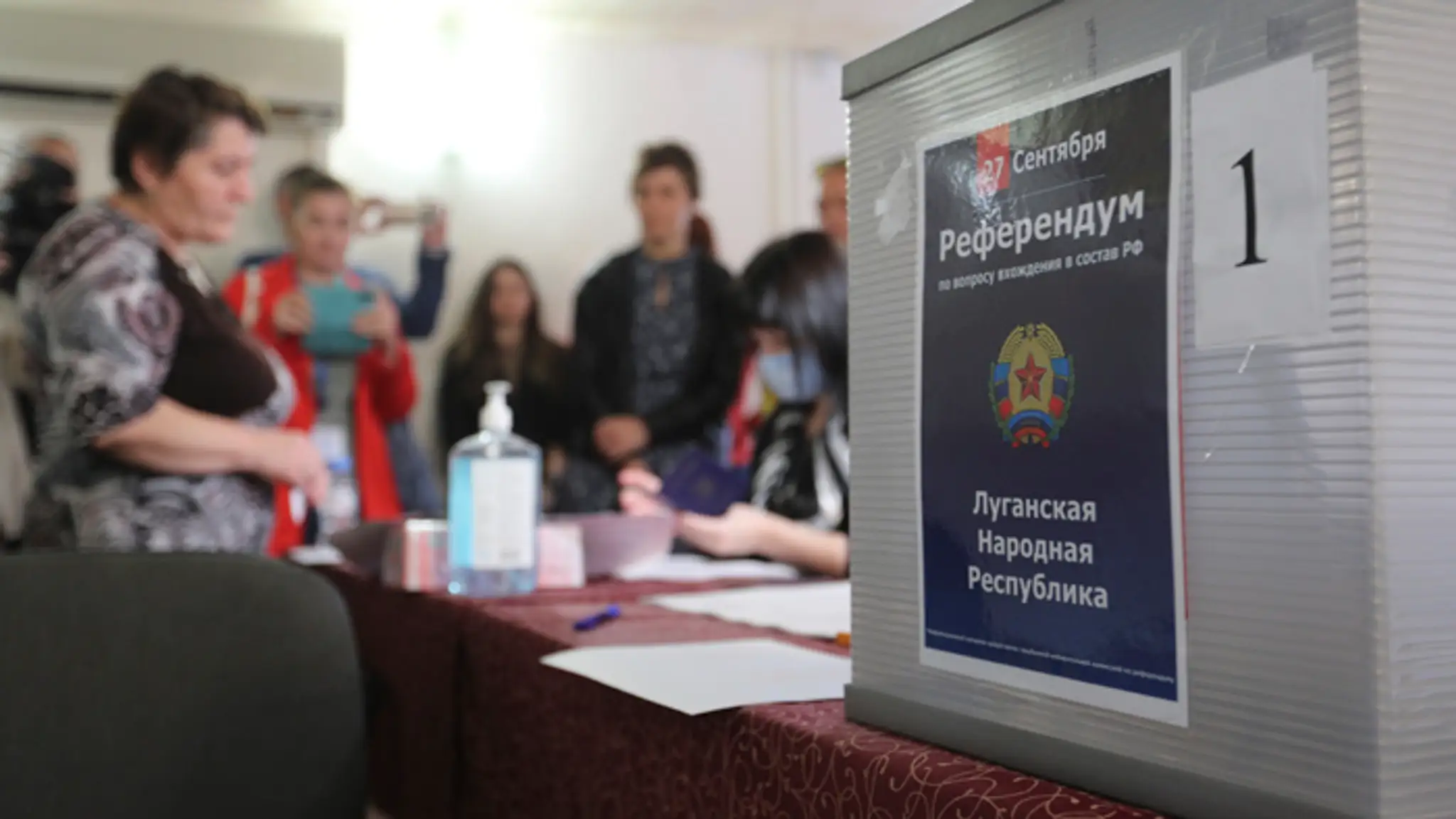 Referendá o pripojení štyroch ukrajinských regiónov k Rusku.