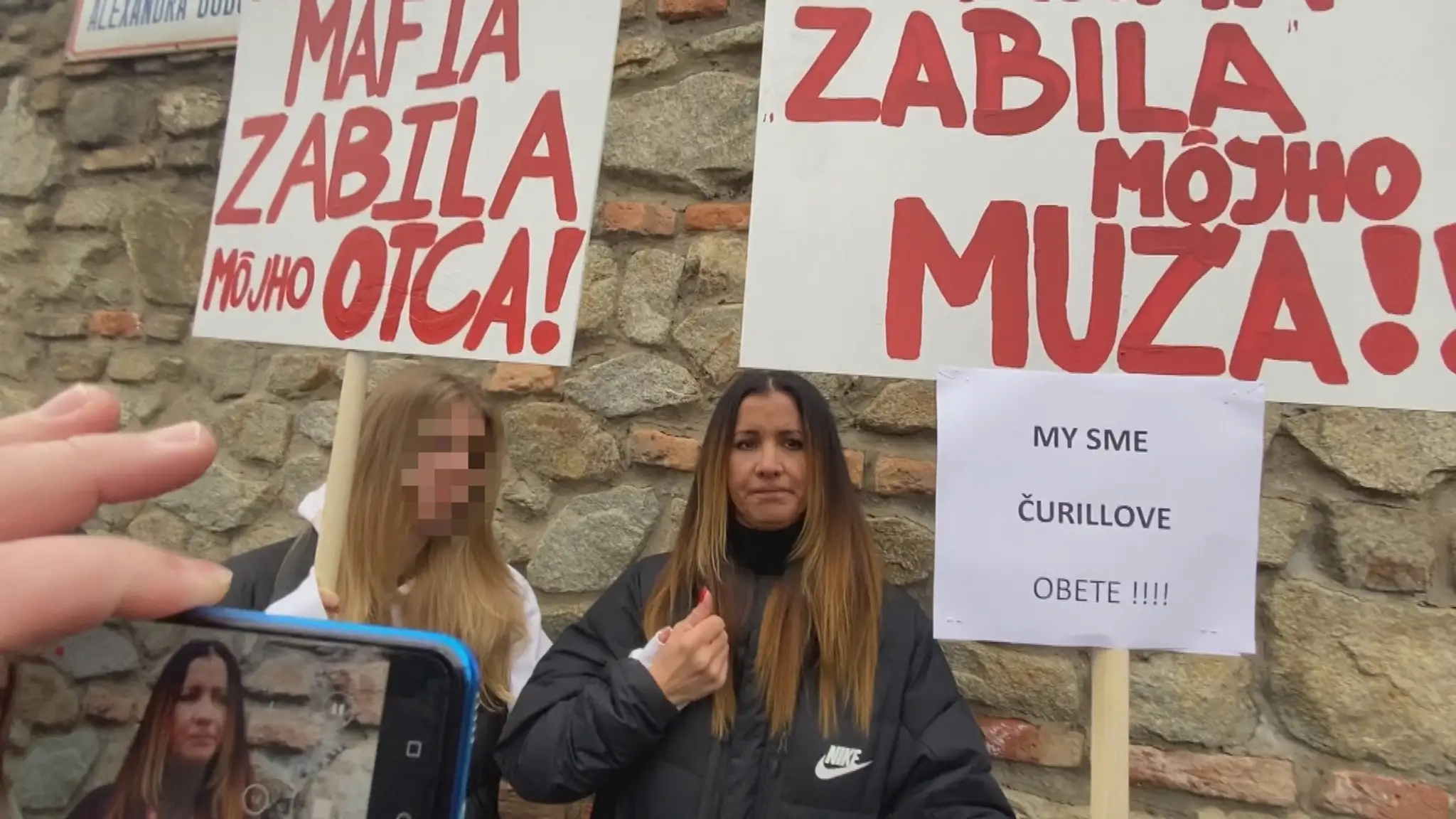 Zavraždená Darina ešte nedávno protestovala proti vláde spolu s dcérou.