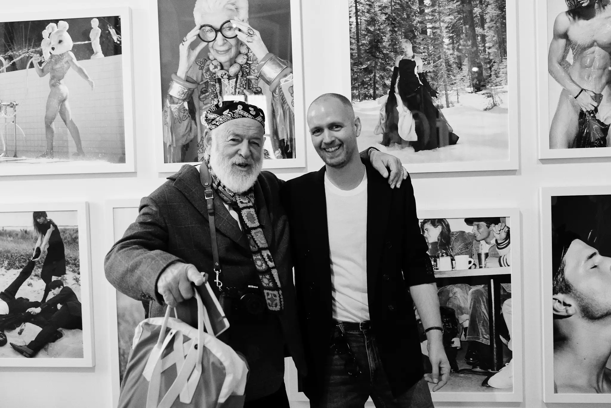 Bruce Weber a producent výstavy Milosh Harajda